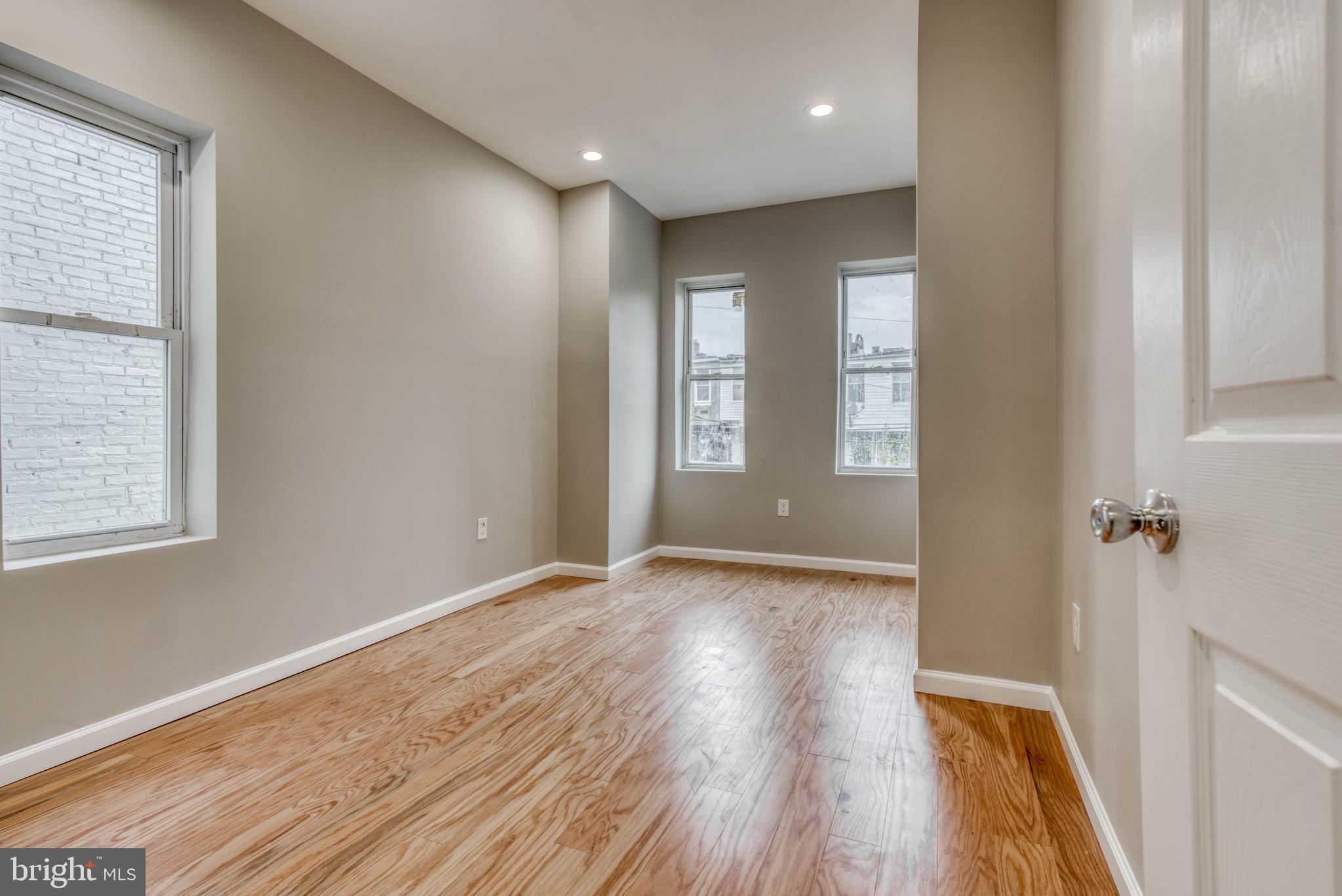 BARCLAY - Residential