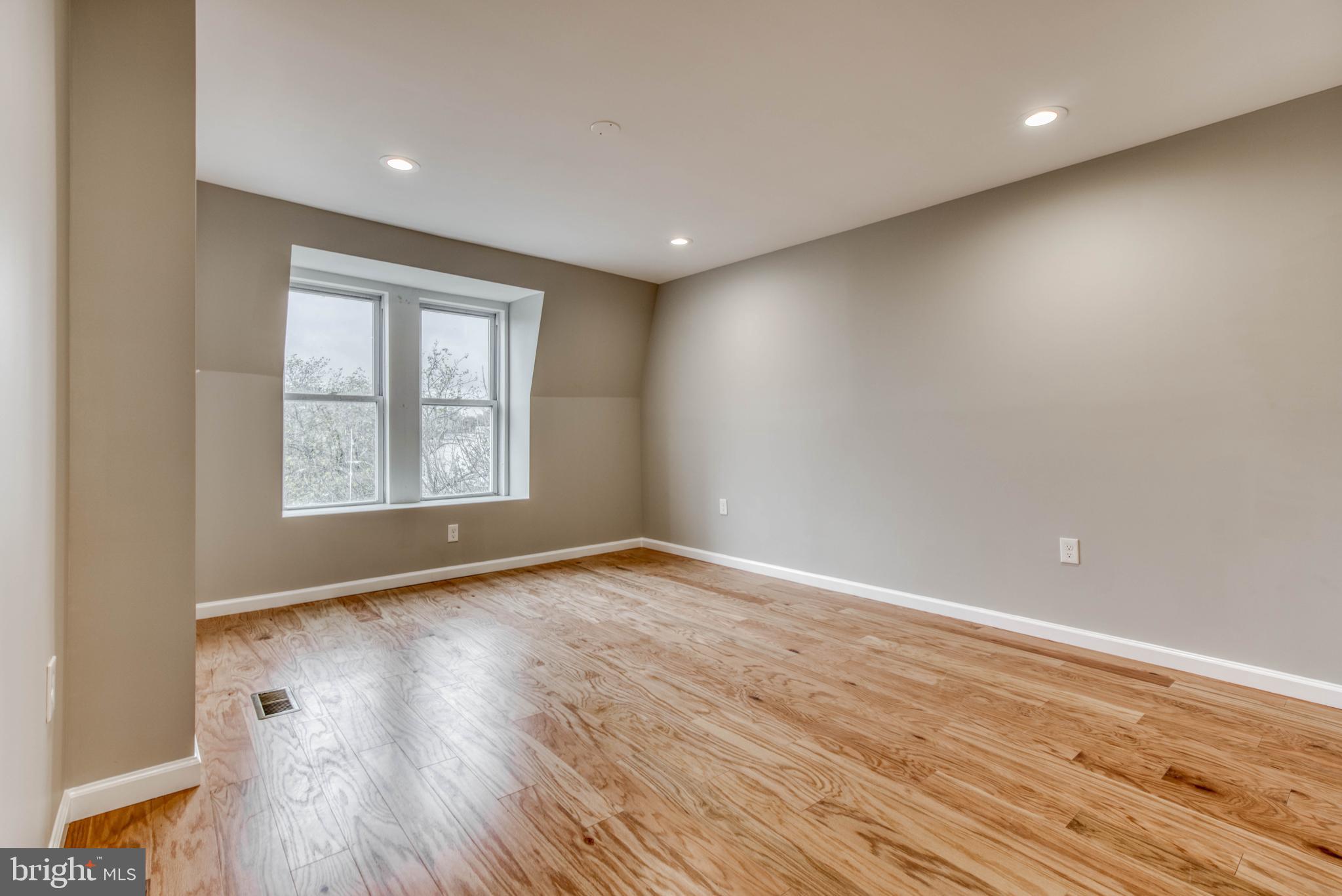 BARCLAY - Residential