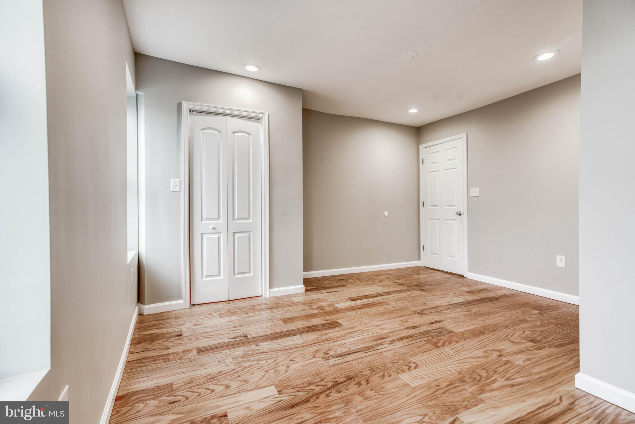 BARCLAY - Residential