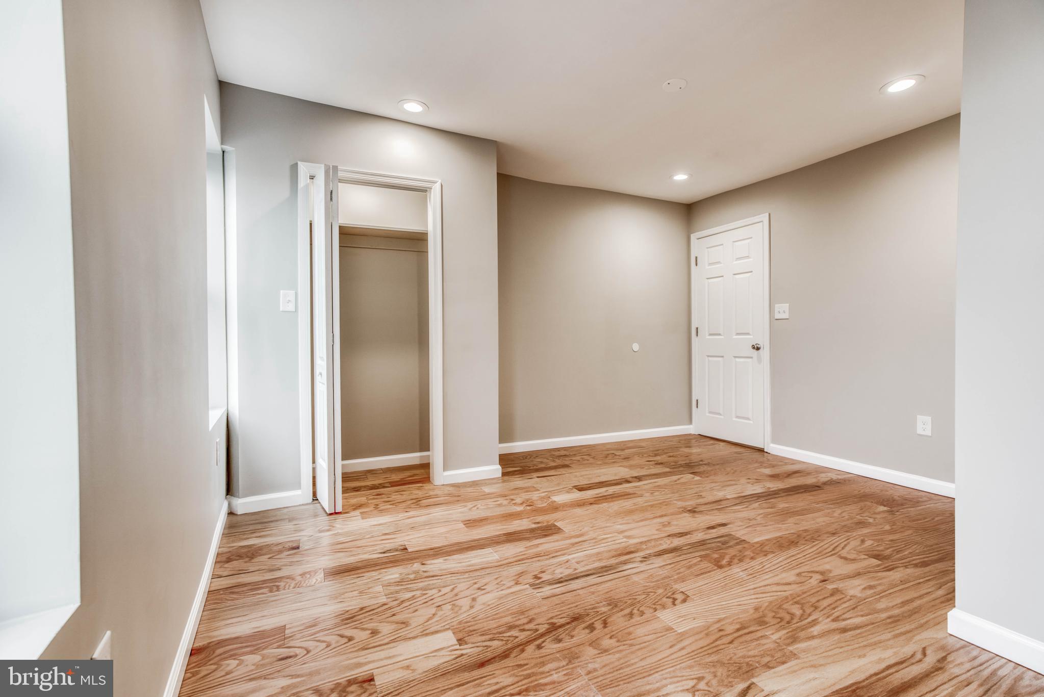 BARCLAY - Residential