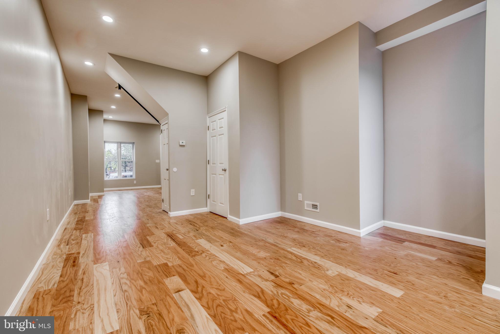 BARCLAY - Residential