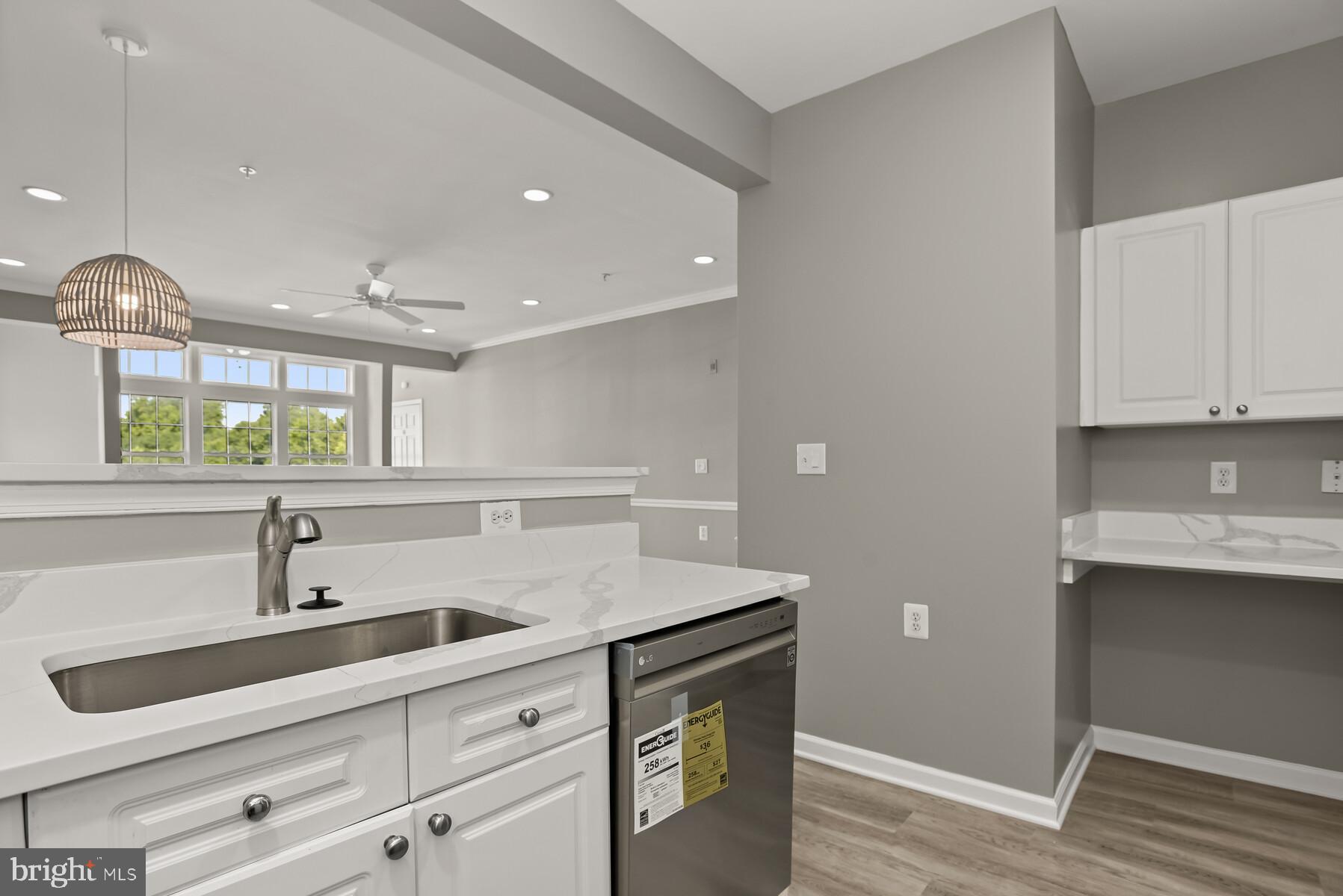 CAMERON GROVE - Residential