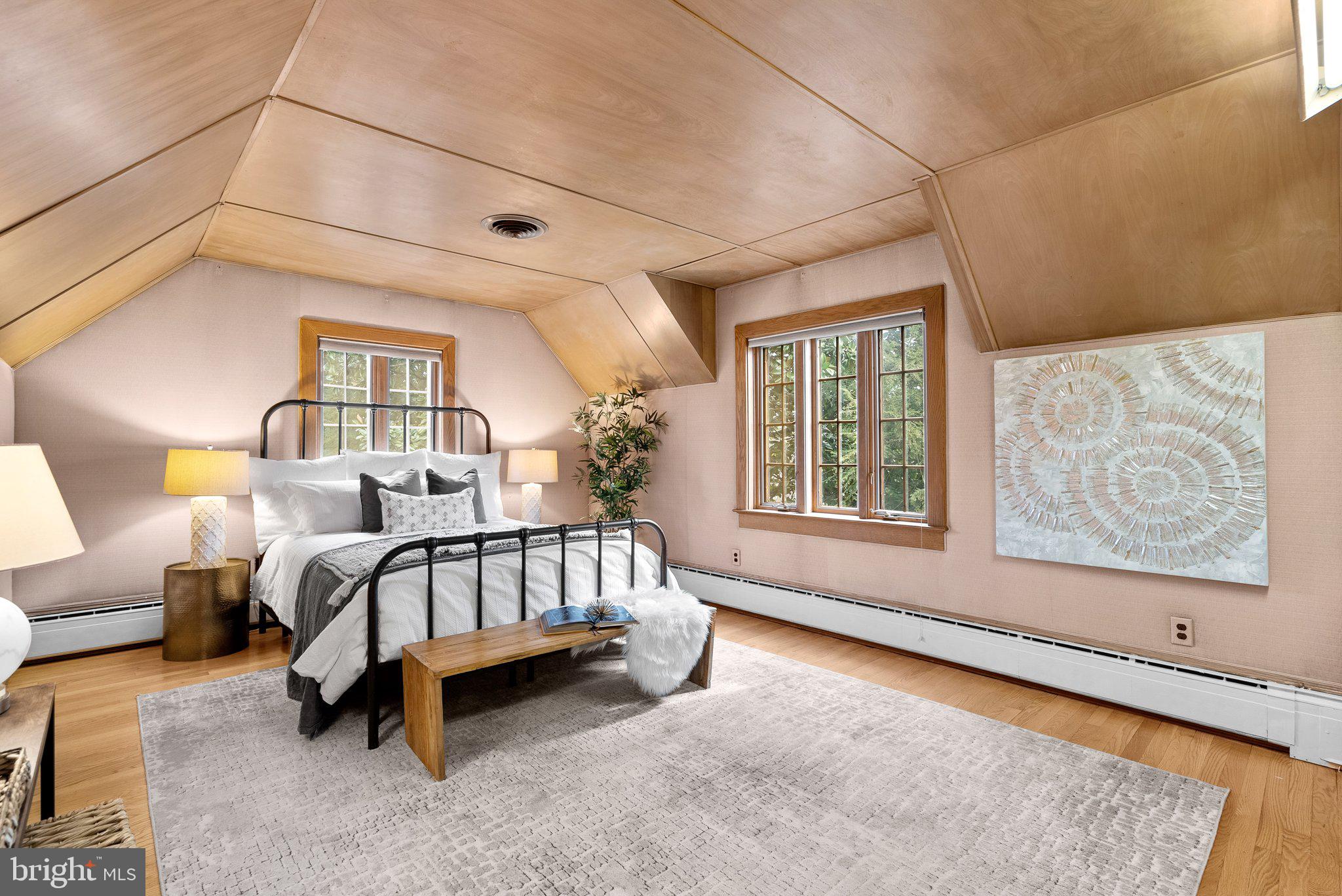 WOODSIDE PARK - Residential