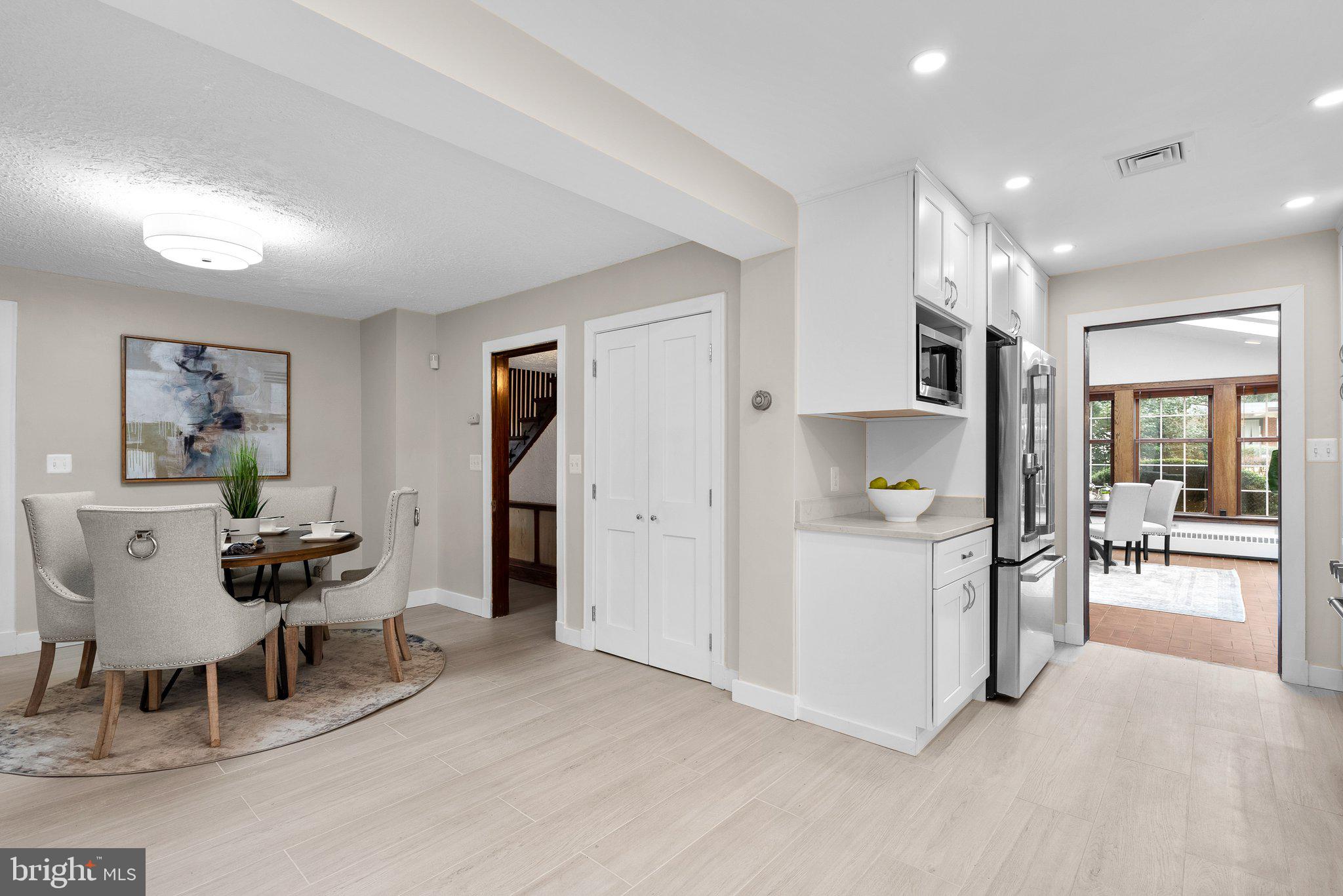 WOODSIDE PARK - Residential