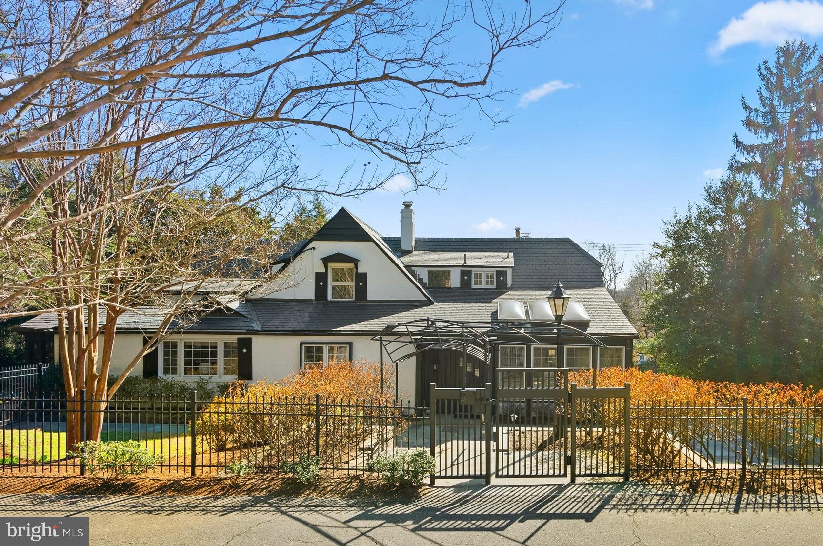 WOODSIDE PARK - Residential