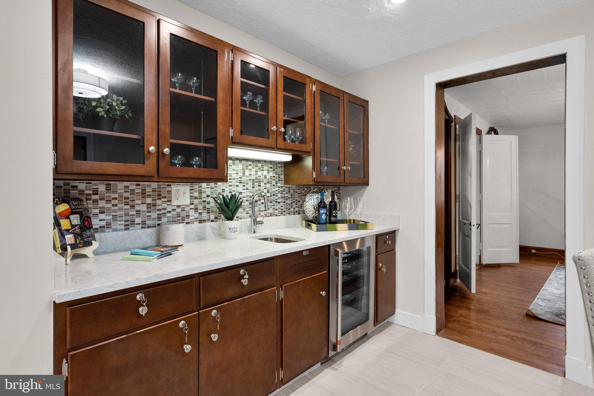 WOODSIDE PARK - Residential