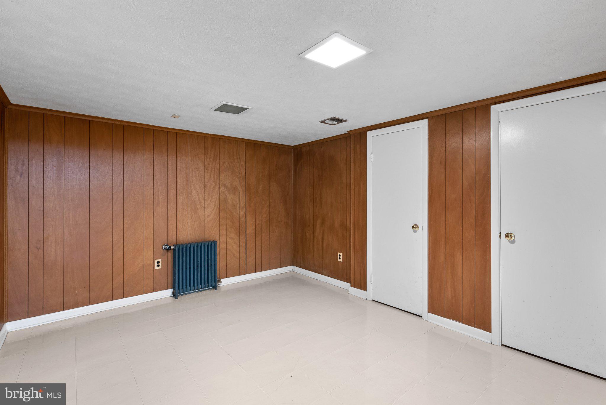 WOODSIDE PARK - Residential