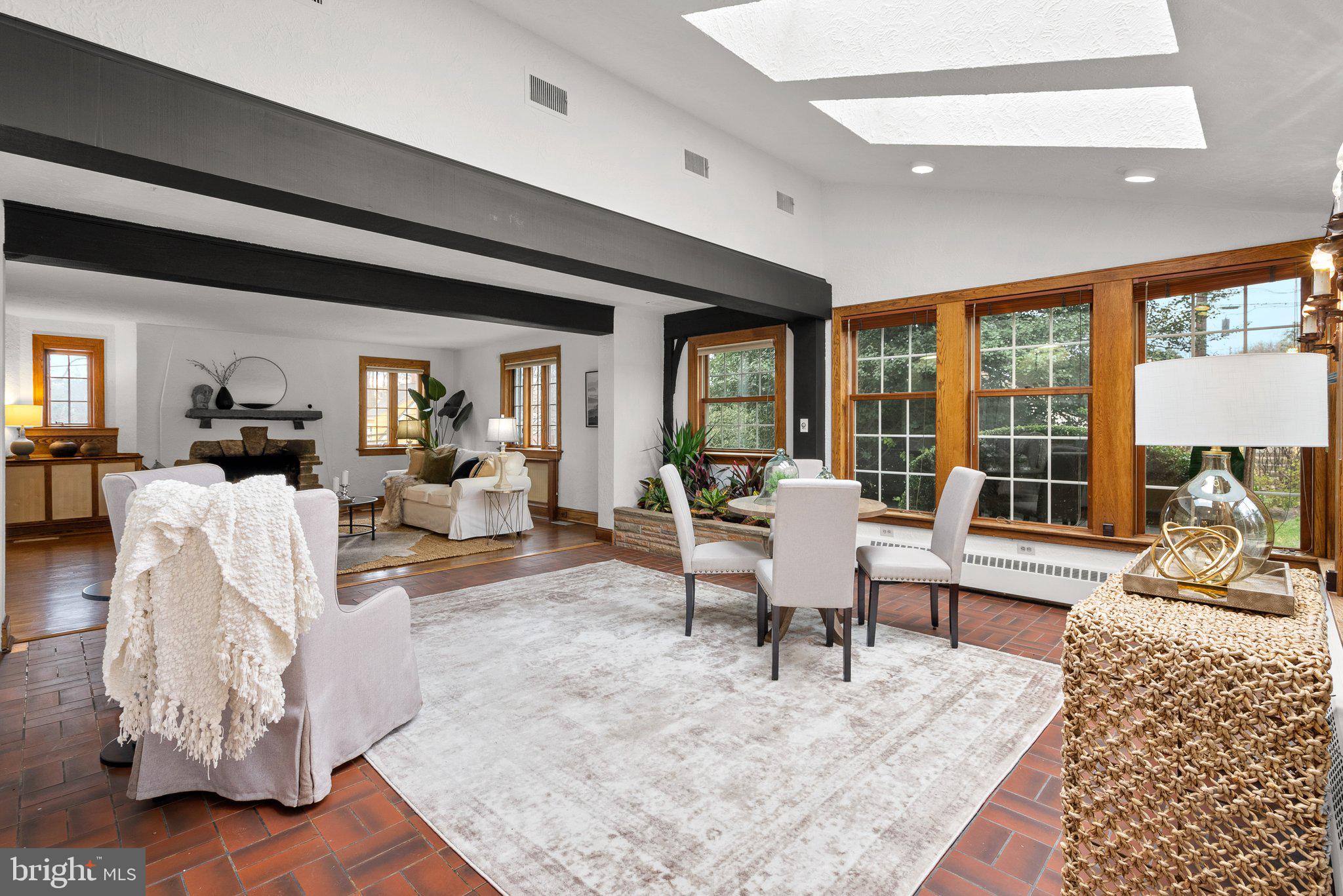 WOODSIDE PARK - Residential