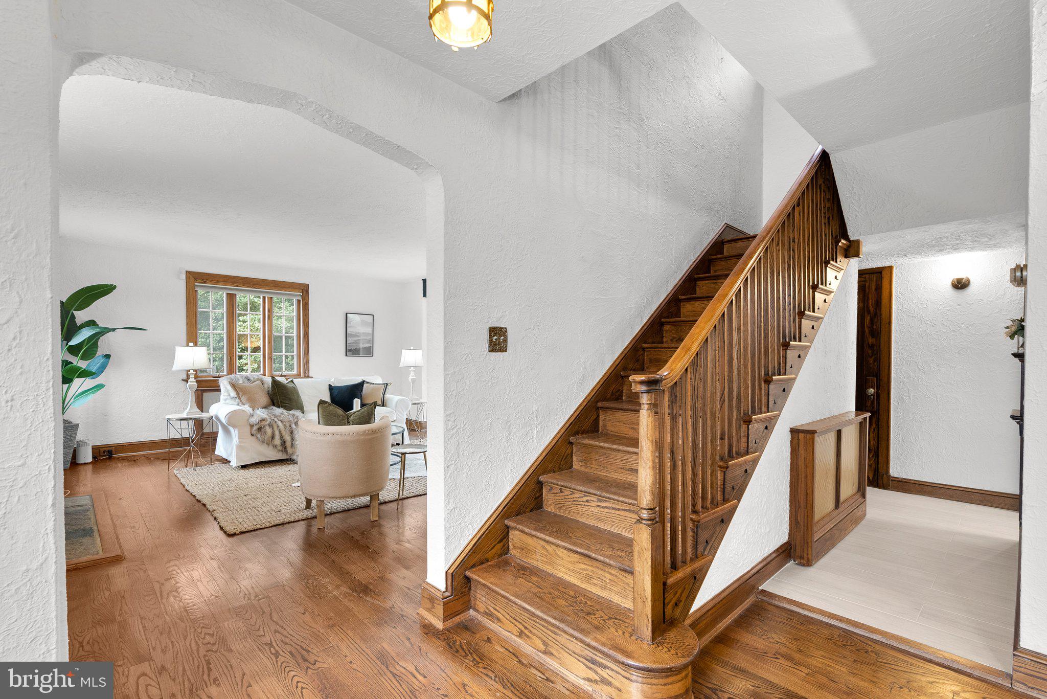 WOODSIDE PARK - Residential