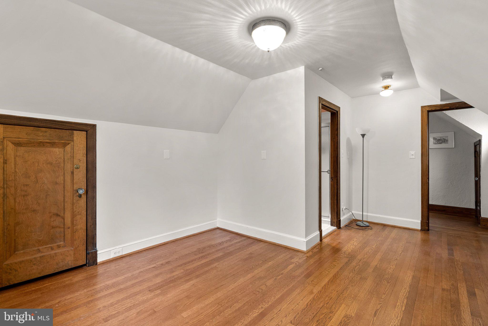 WOODSIDE PARK - Residential