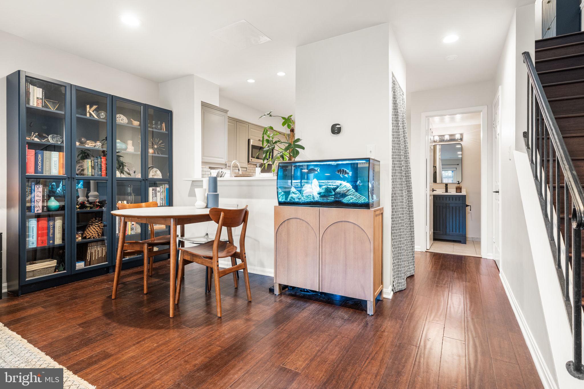 WESTHAMPTON MEWS - Residential