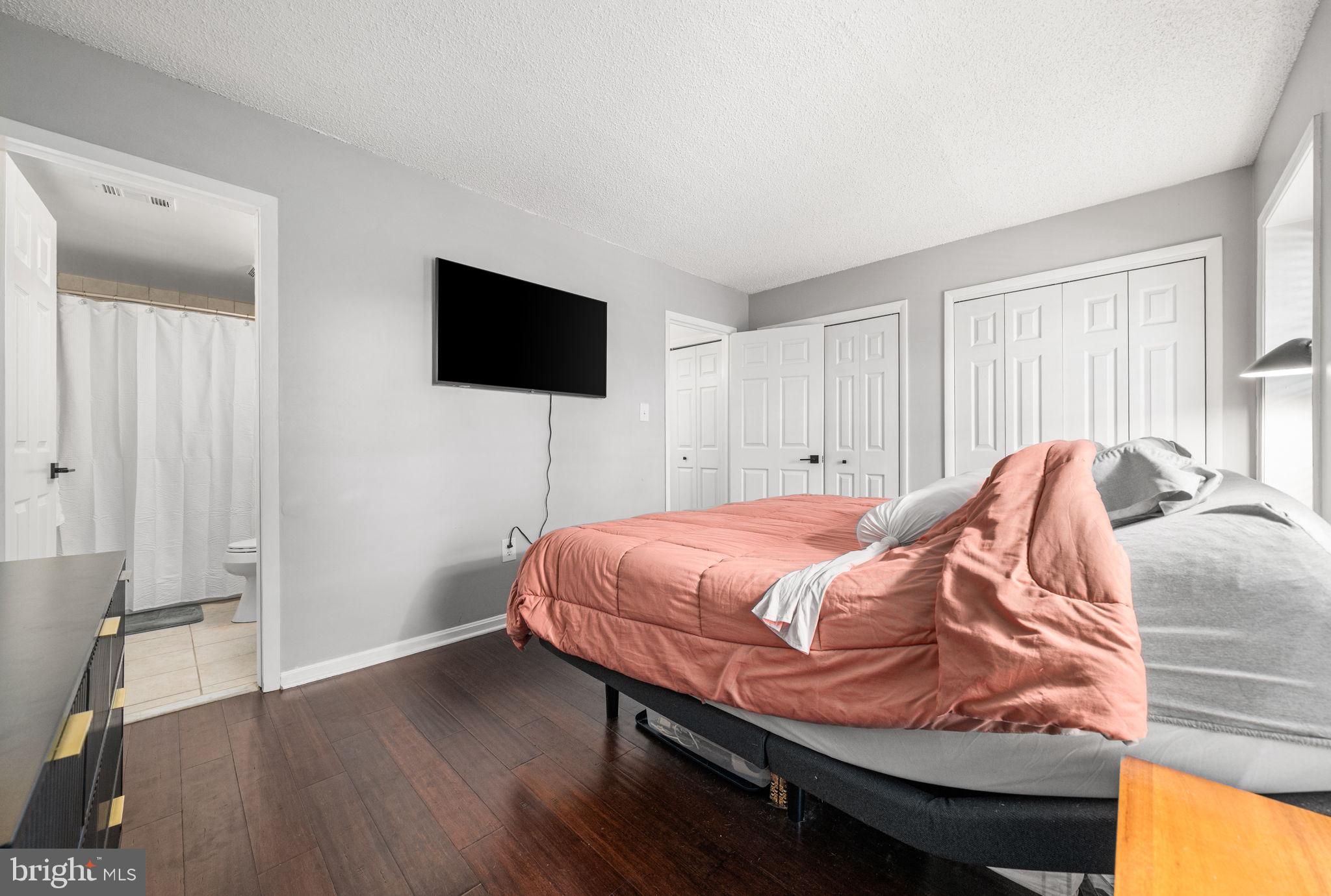 WESTHAMPTON MEWS - Residential