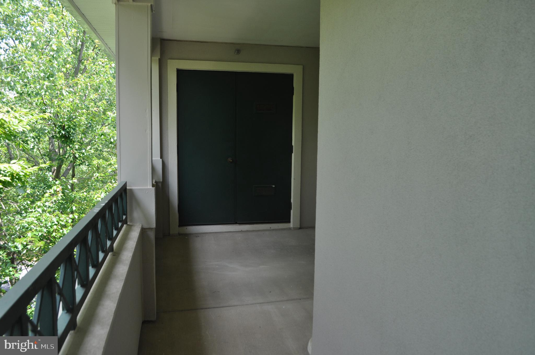 RESTON TOWN CENTER - Residential Lease