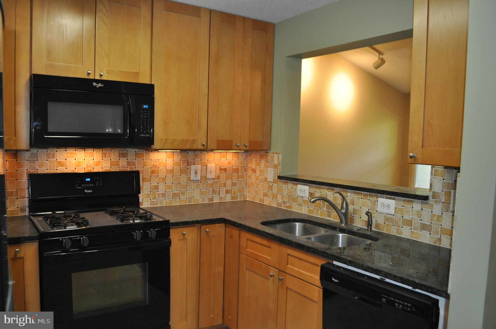 RESTON TOWN CENTER - Residential Lease