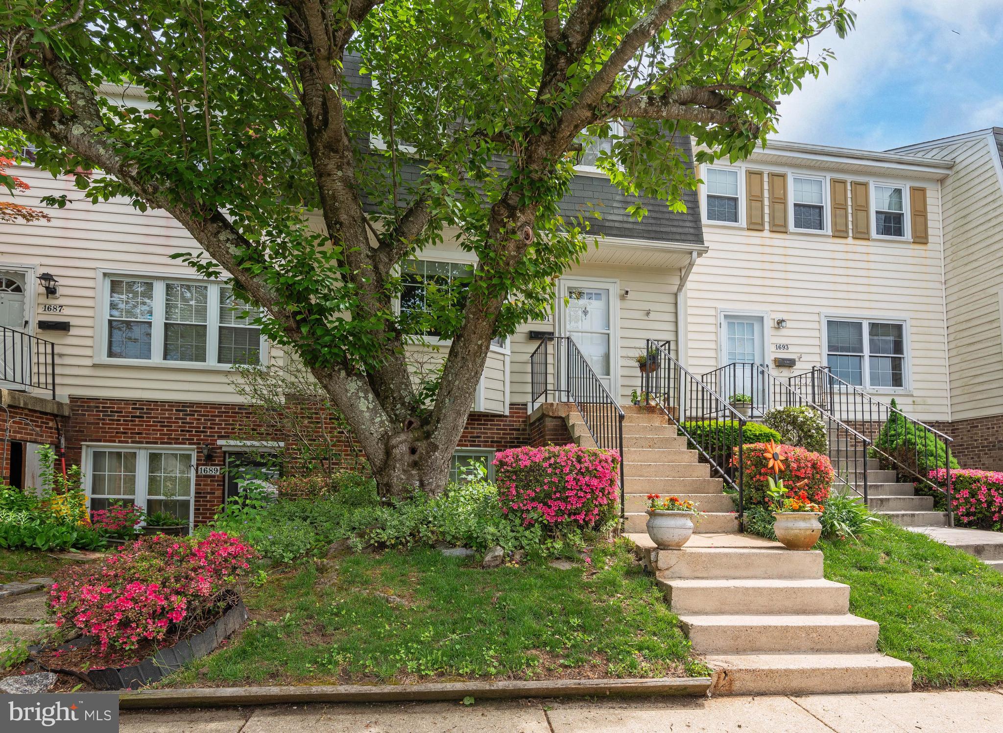 MEADOWCROFT - Residential