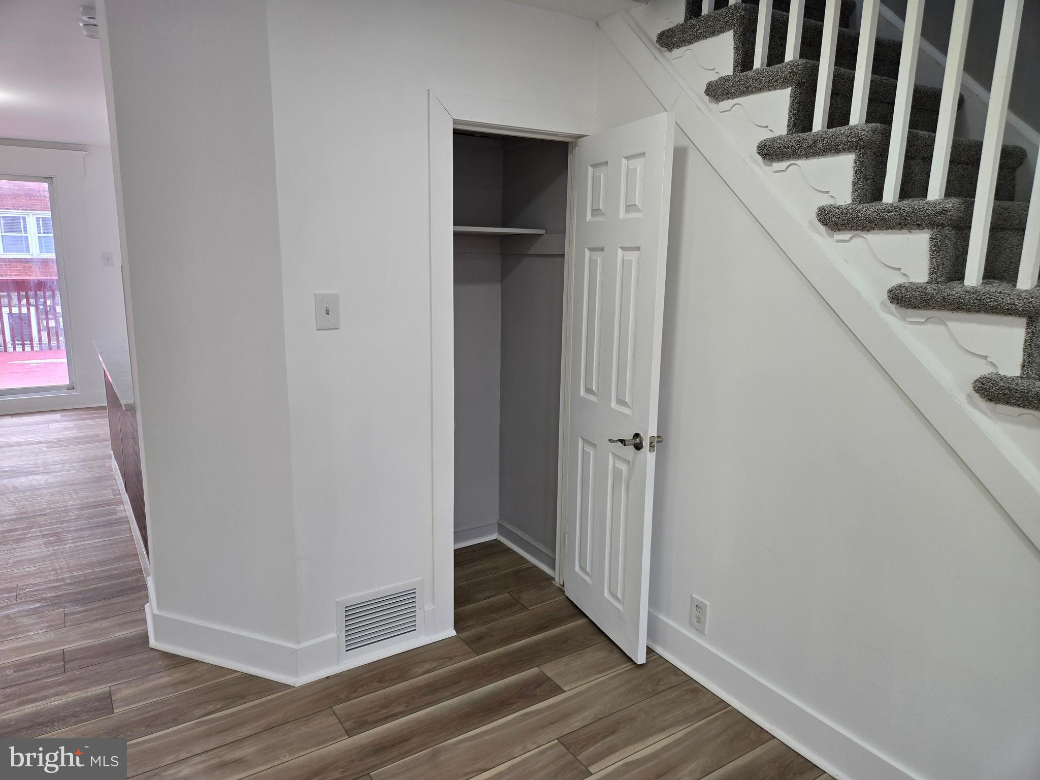 CEDARBROOK - Residential