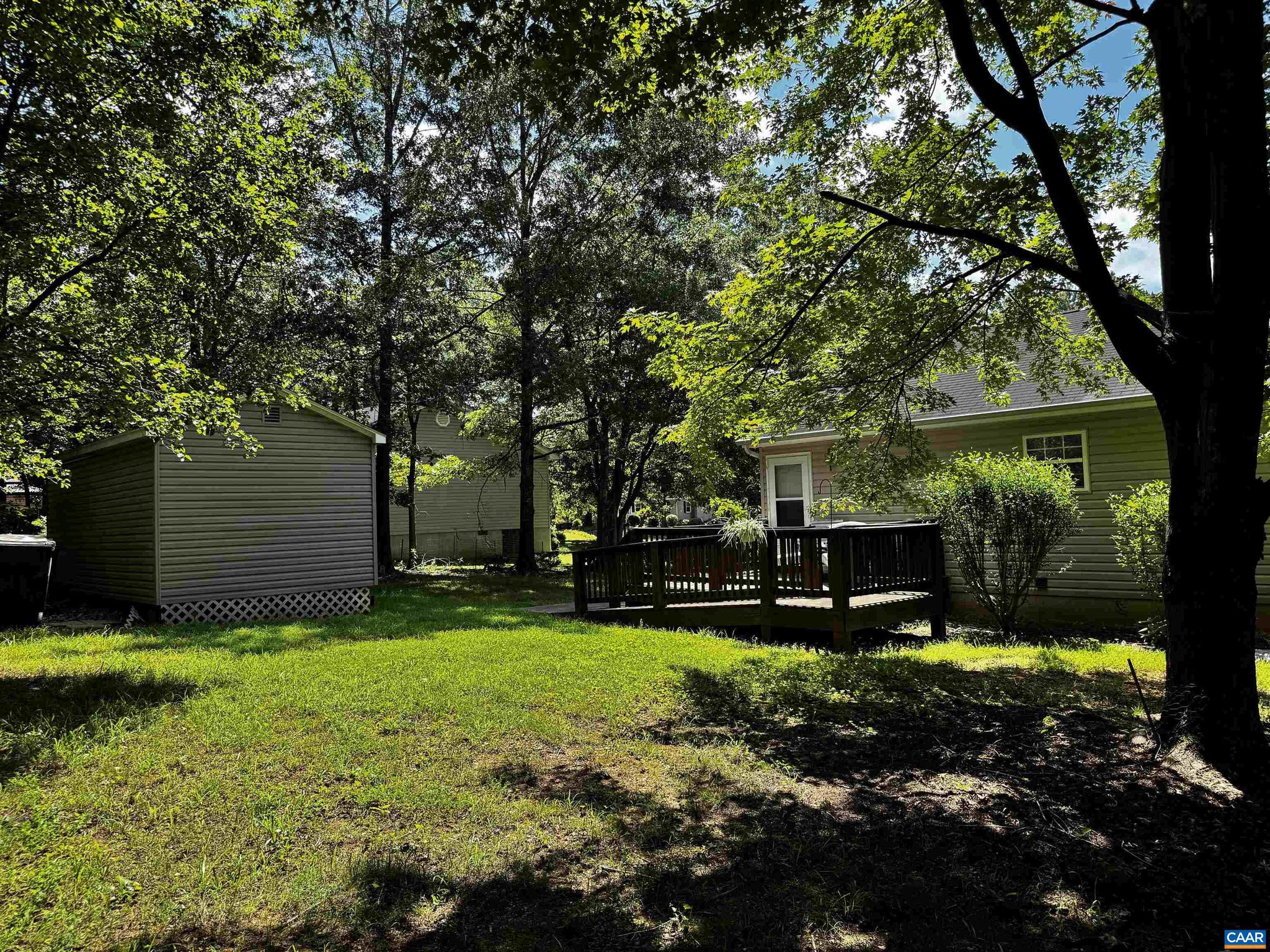 LAKE MONTICELLO - Residential