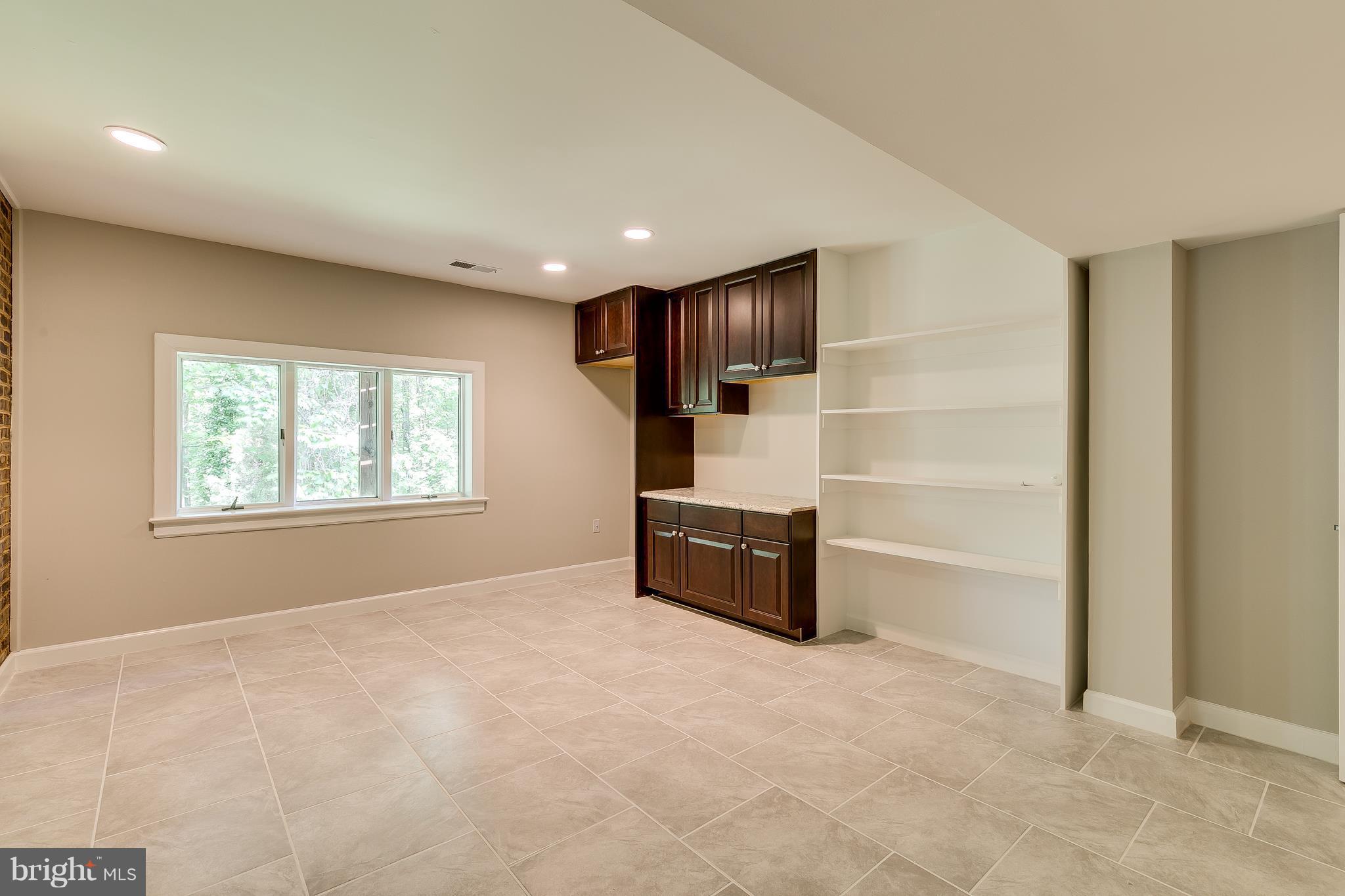 POTOMAC ESTATES - Residential