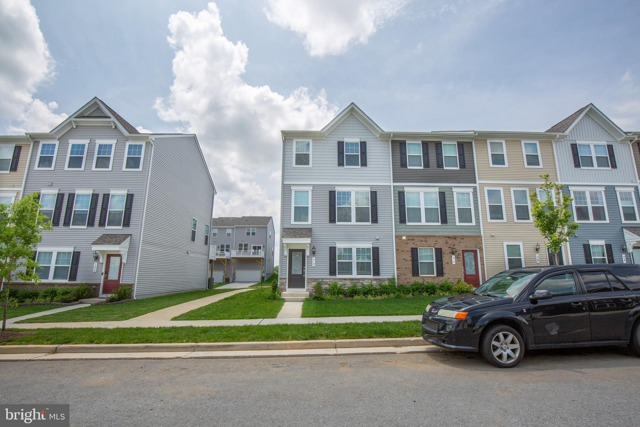 PRESIDENTS POINTE - Residential Lease