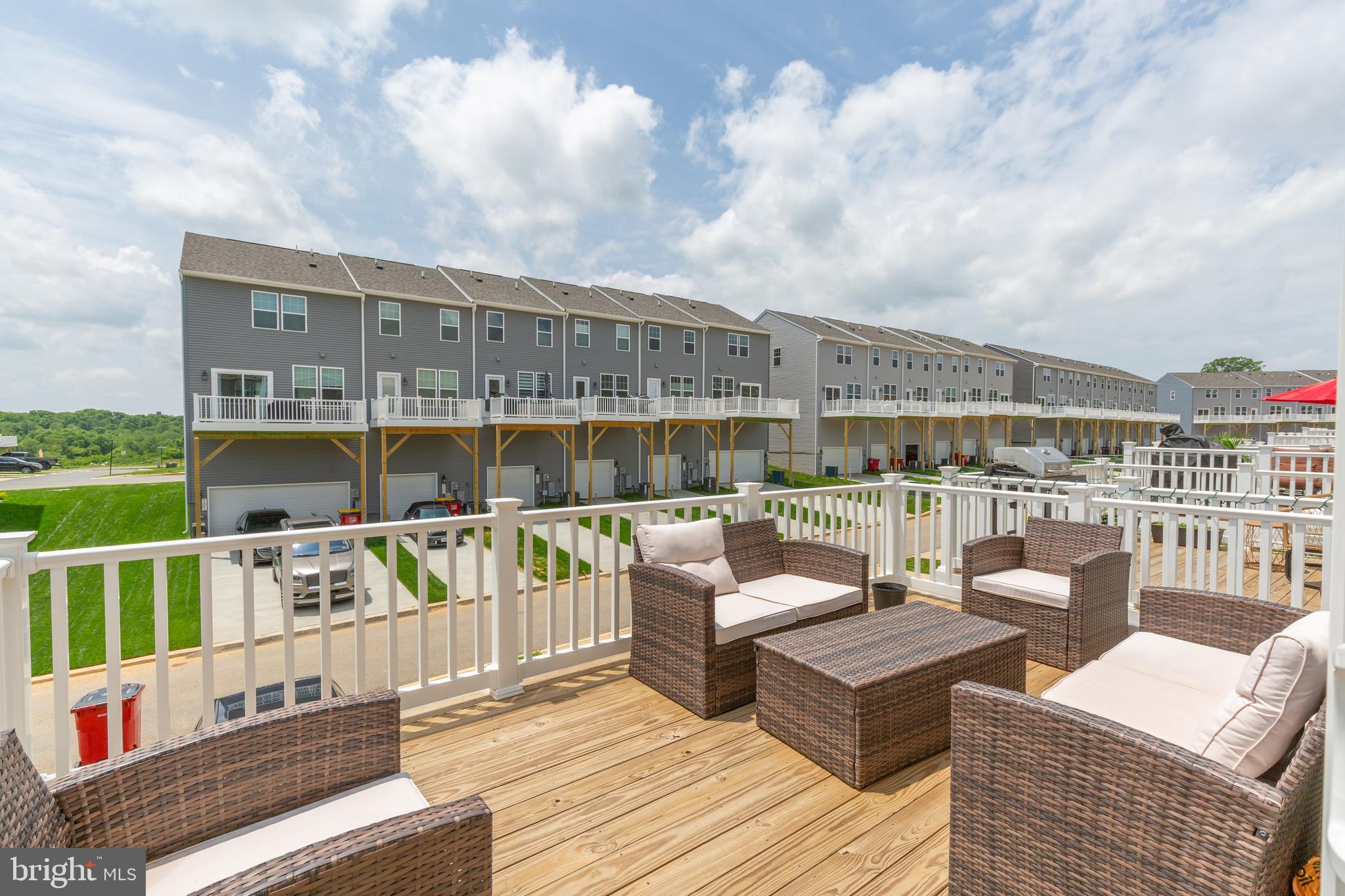 PRESIDENTS POINTE - Residential Lease