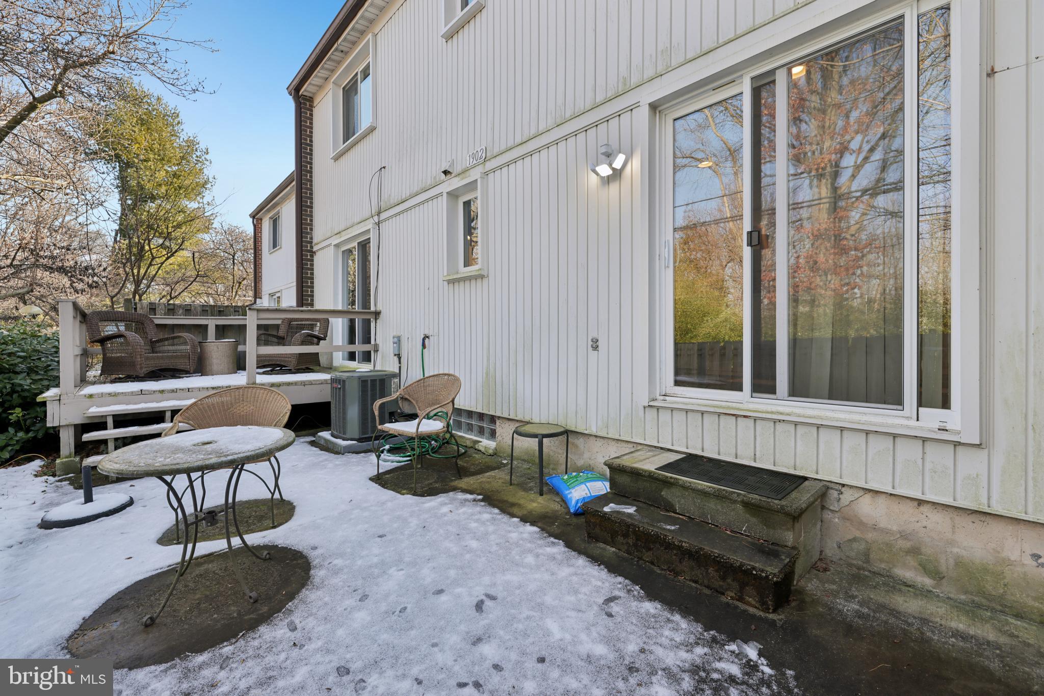 GREENBERRY WOODS - Residential