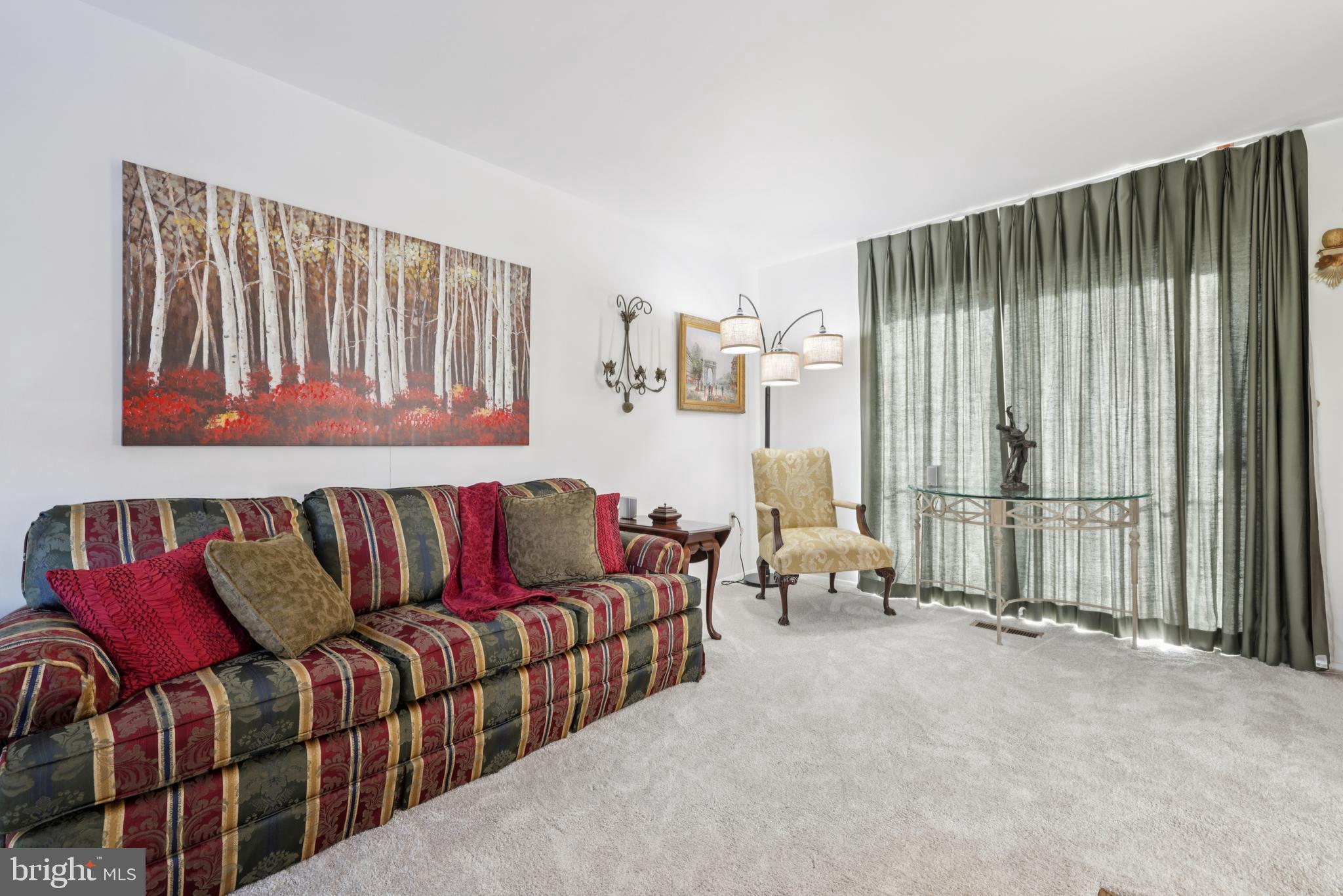 GREENBERRY WOODS - Residential