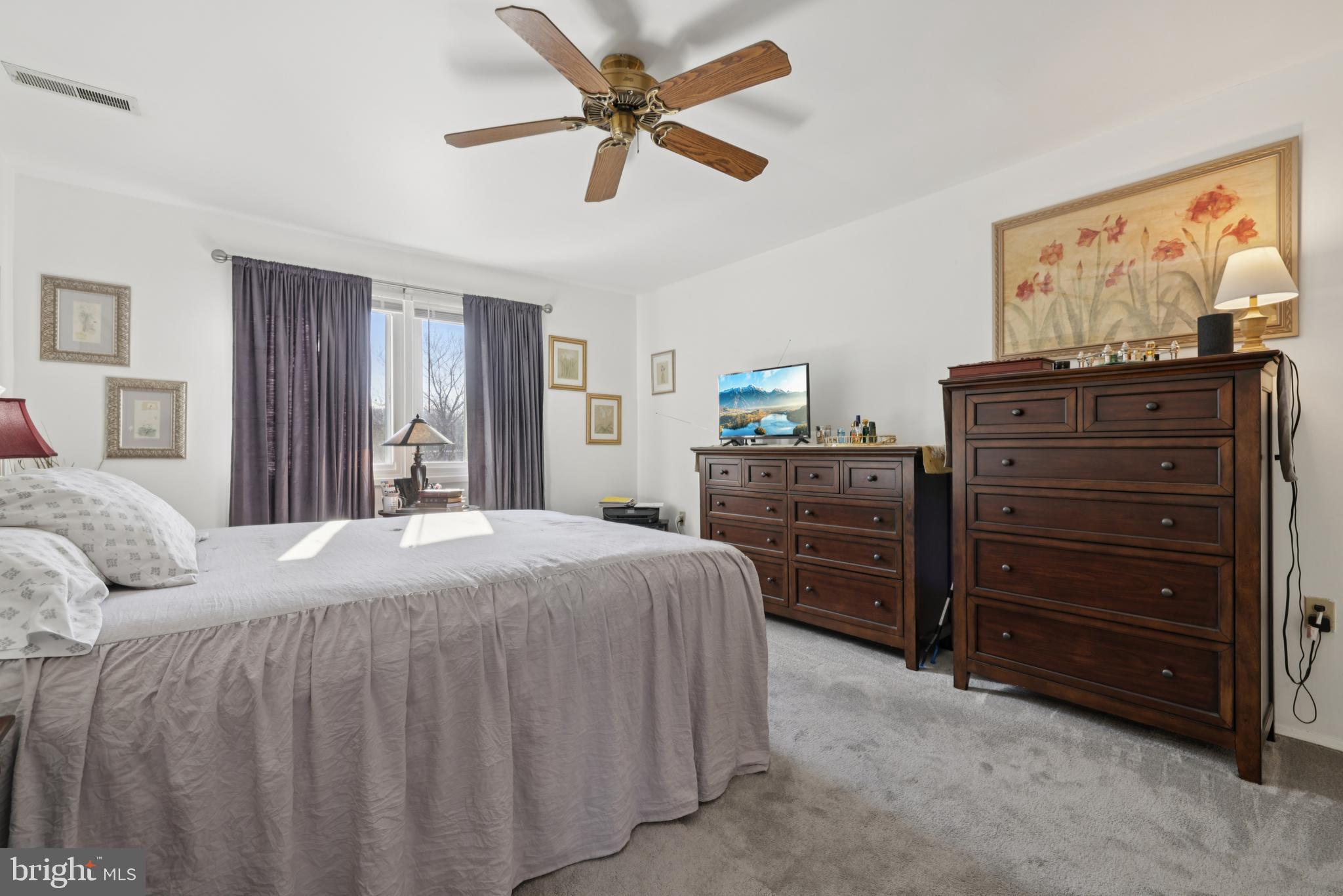 GREENBERRY WOODS - Residential