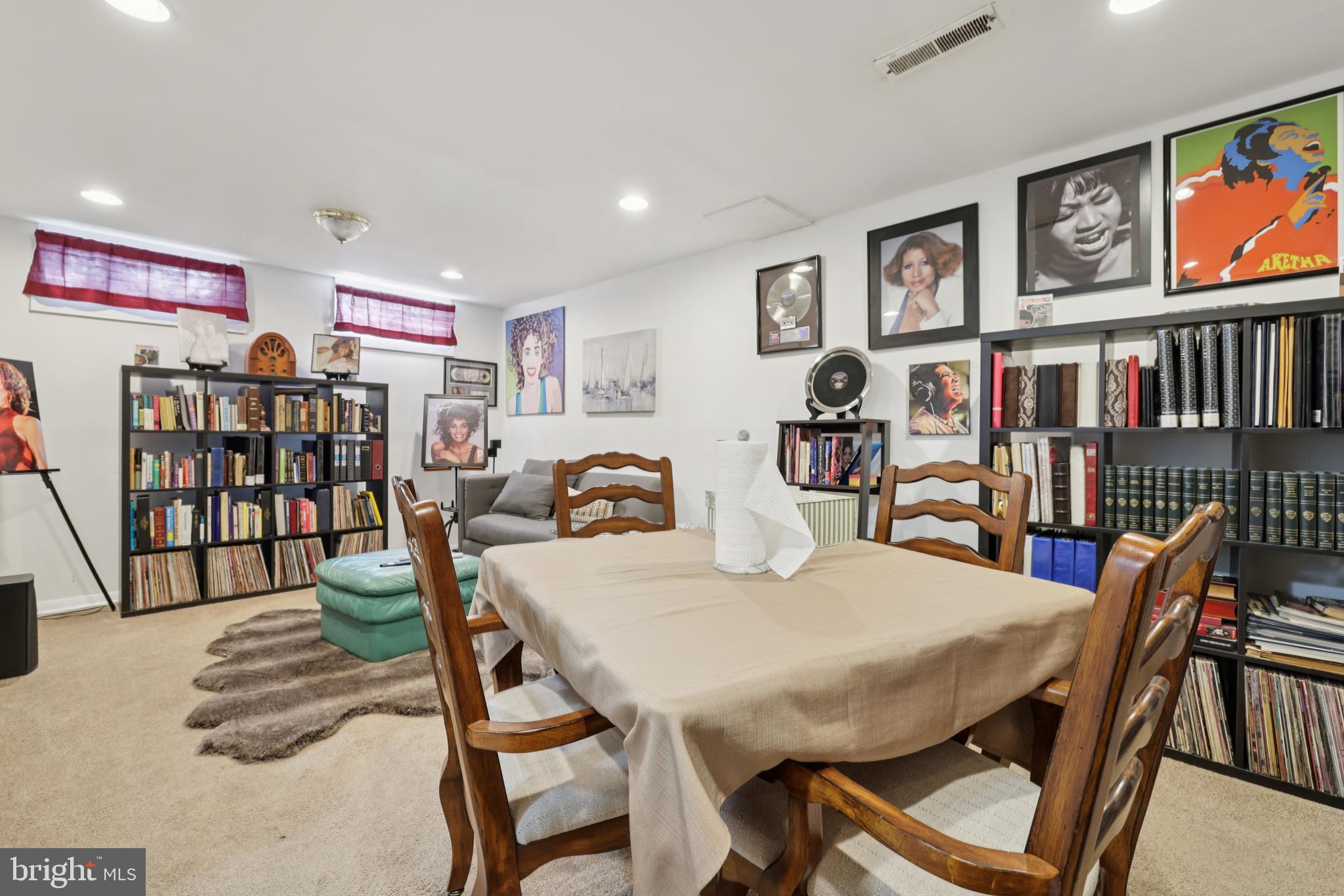 GREENBERRY WOODS - Residential