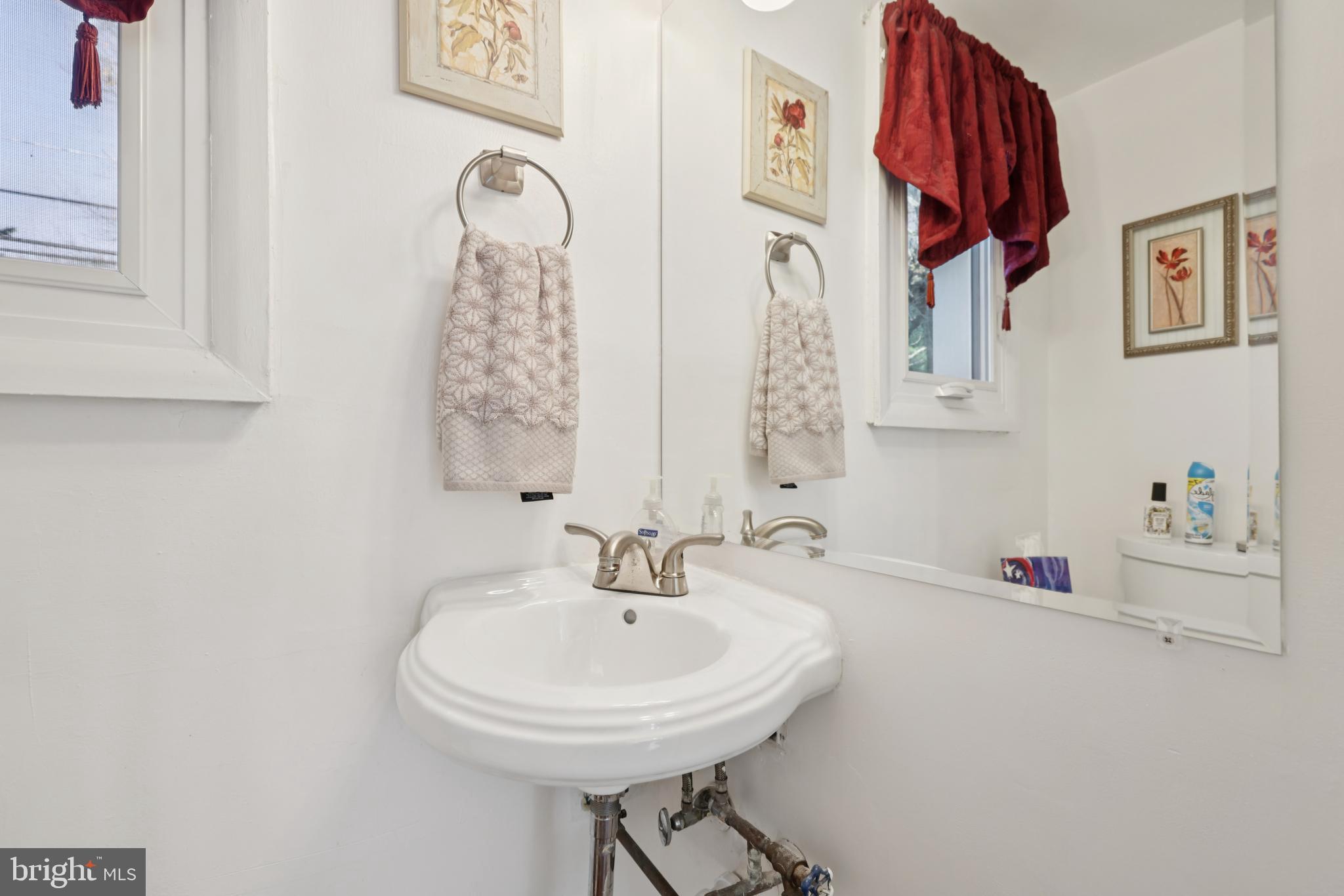 GREENBERRY WOODS - Residential