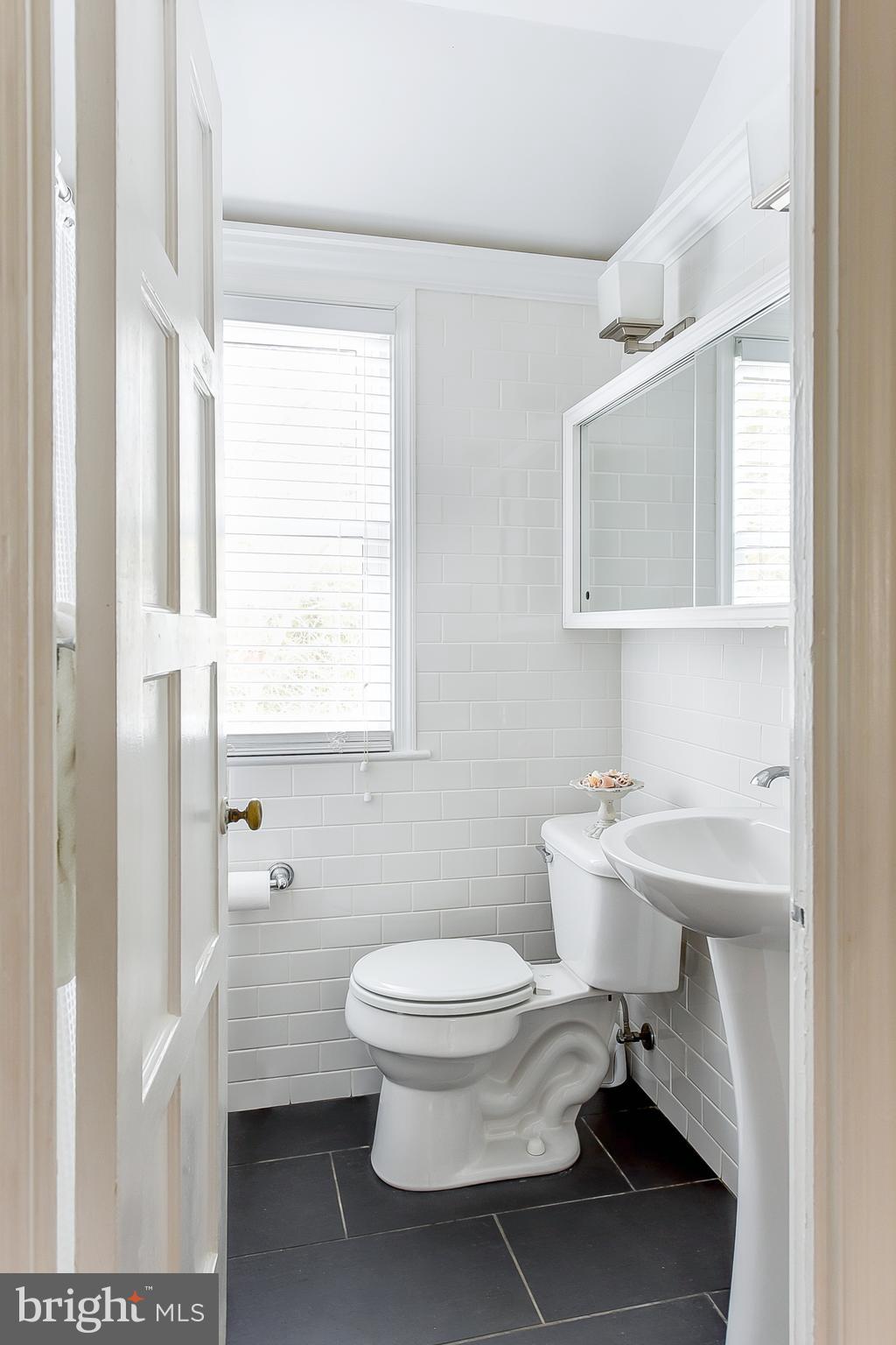 JEFFERSON MANOR - Residential