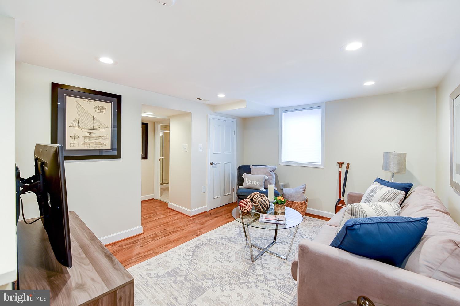 JEFFERSON MANOR - Residential