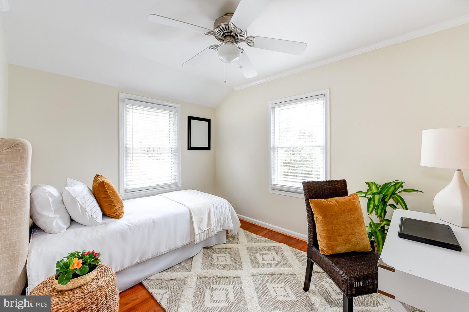 JEFFERSON MANOR - Residential