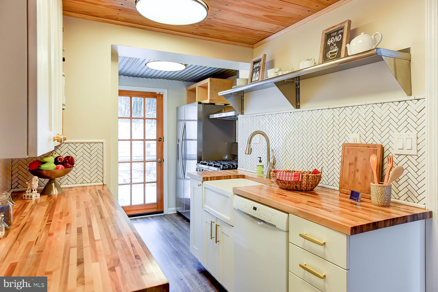 JEFFERSON MANOR - Residential