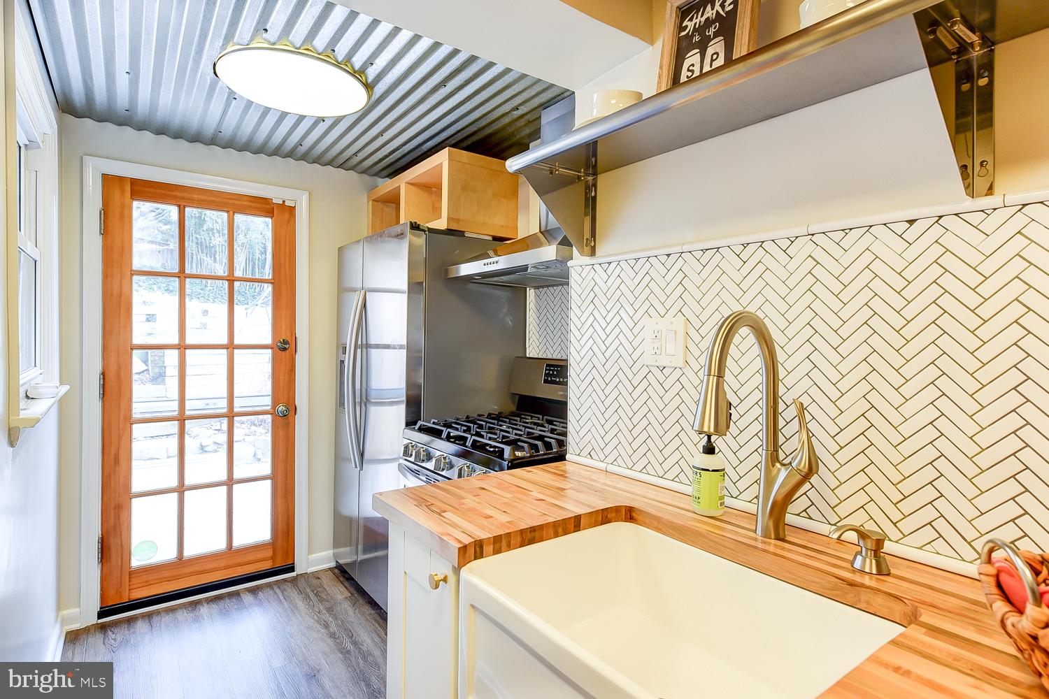 JEFFERSON MANOR - Residential