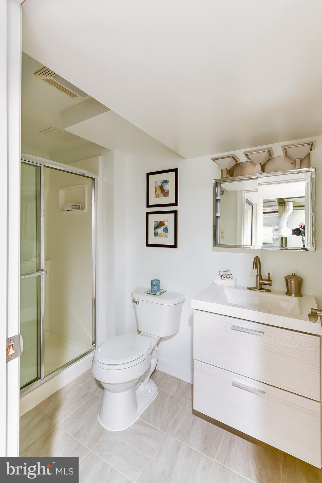 JEFFERSON MANOR - Residential