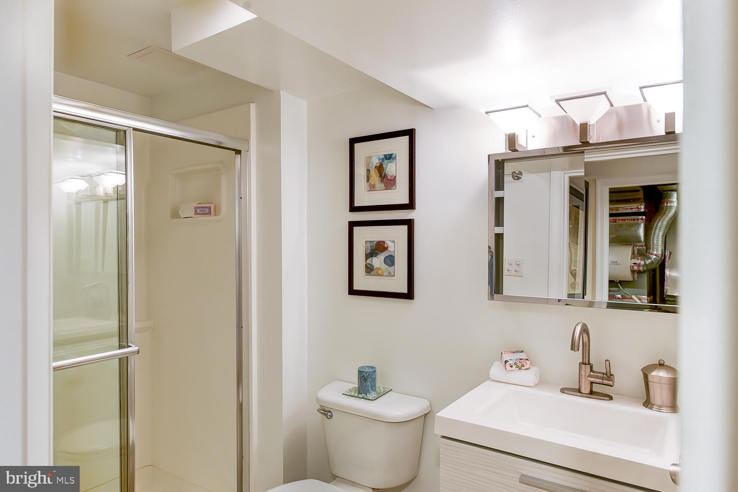 JEFFERSON MANOR - Residential