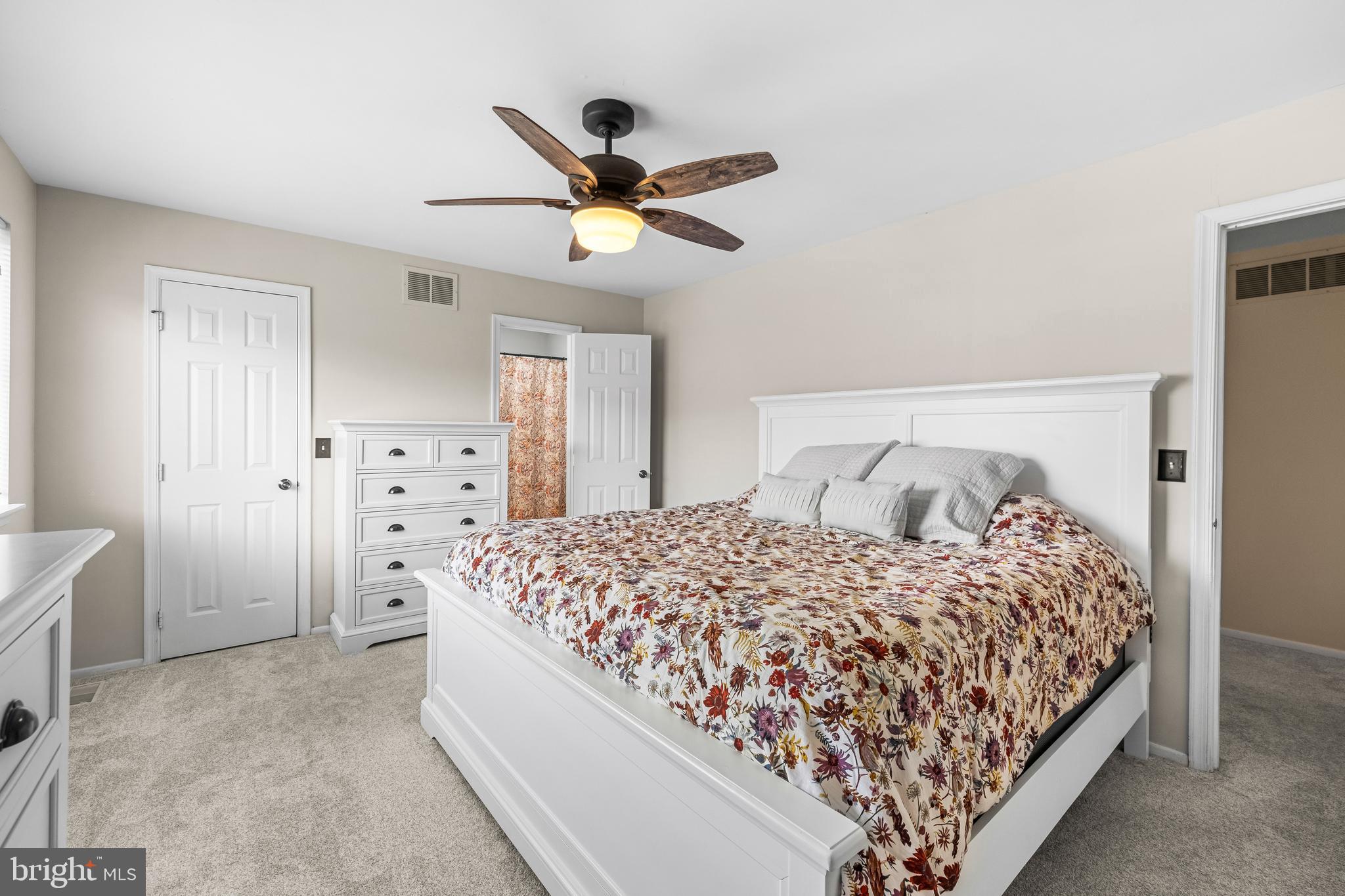 SILVER SPRING STATION - Residential