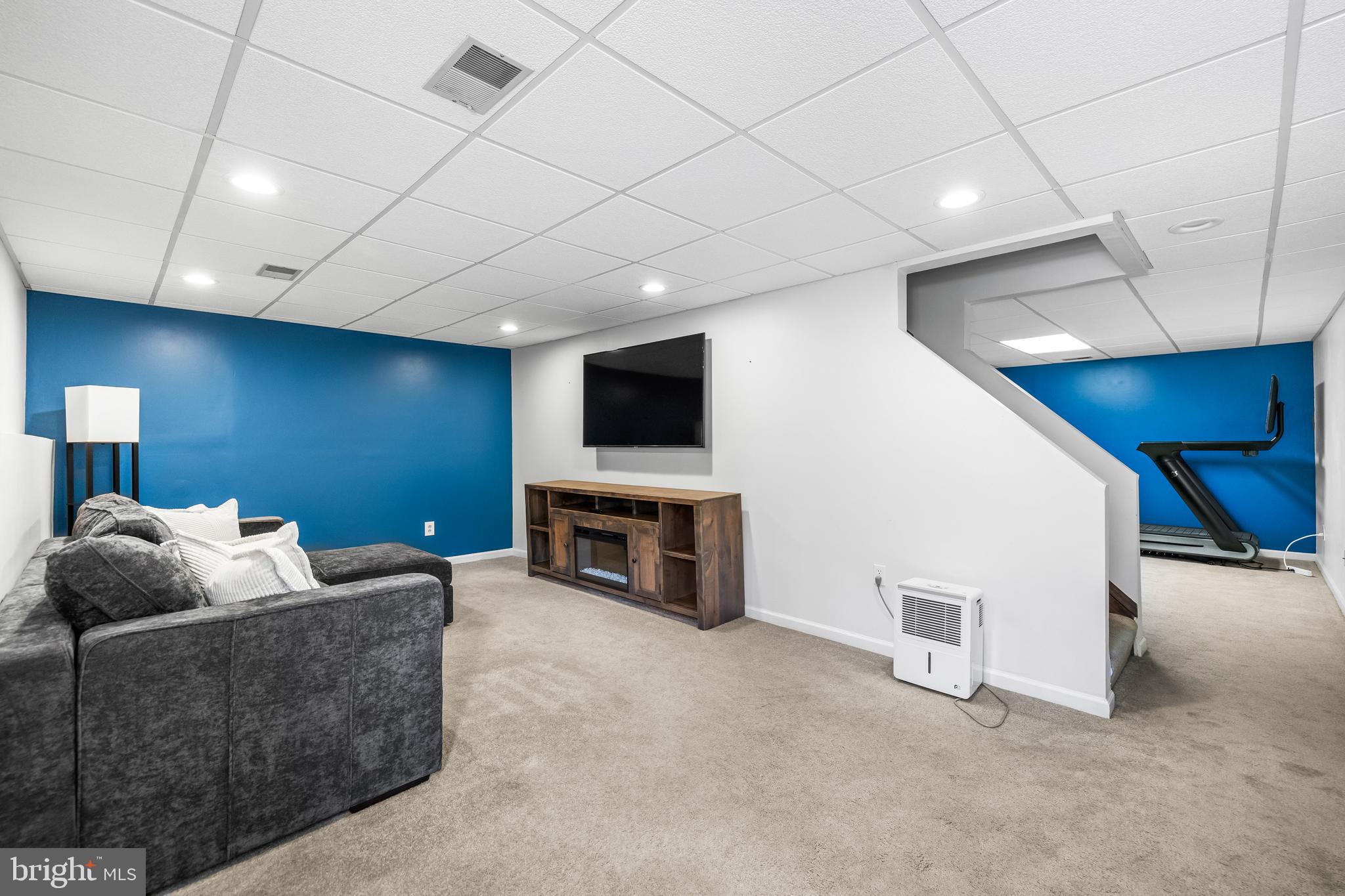 SILVER SPRING STATION - Residential