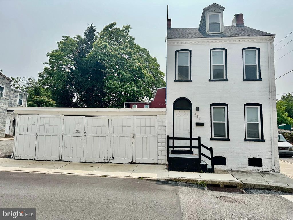 Photo of 509 E Strawberry Street, LANCASTER, PA 17602 (MLS # PALA2071006)