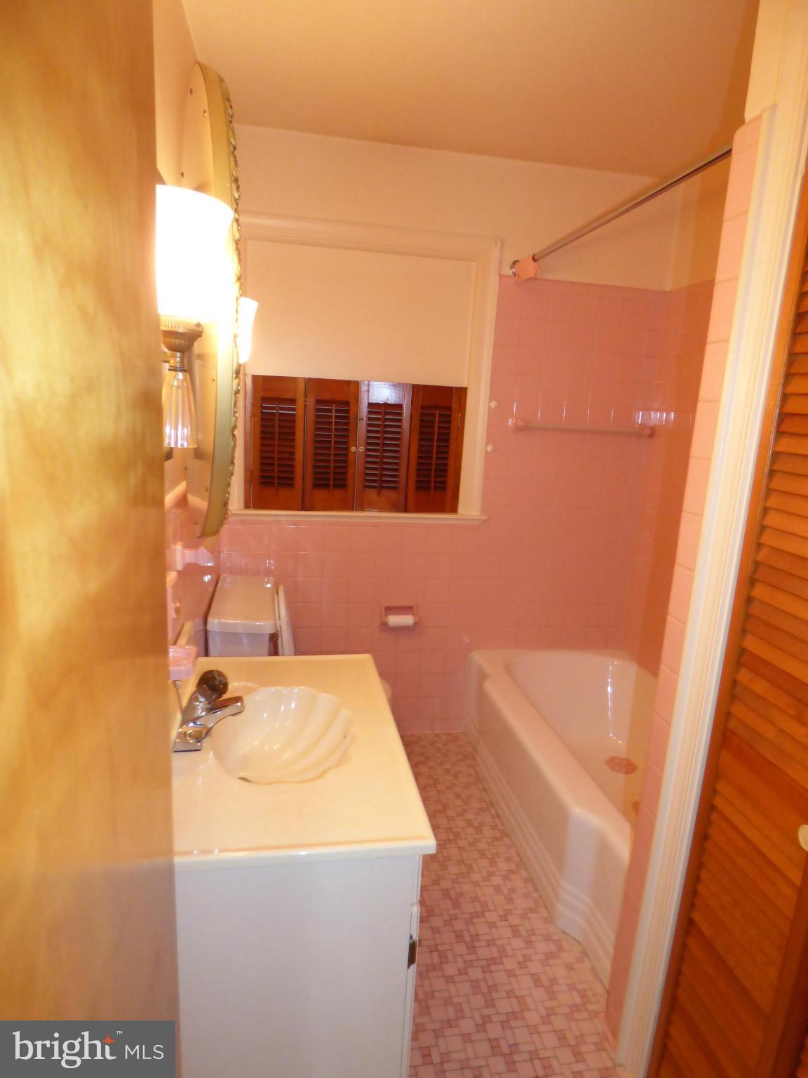 CORSICA HILLS - Residential