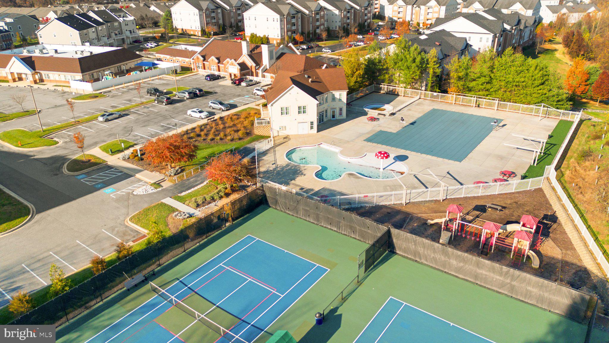 AUTUMN VIEW - Residential