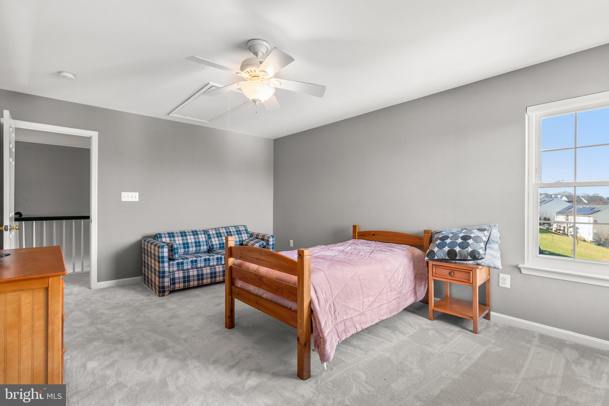 AUTUMN VIEW - Residential