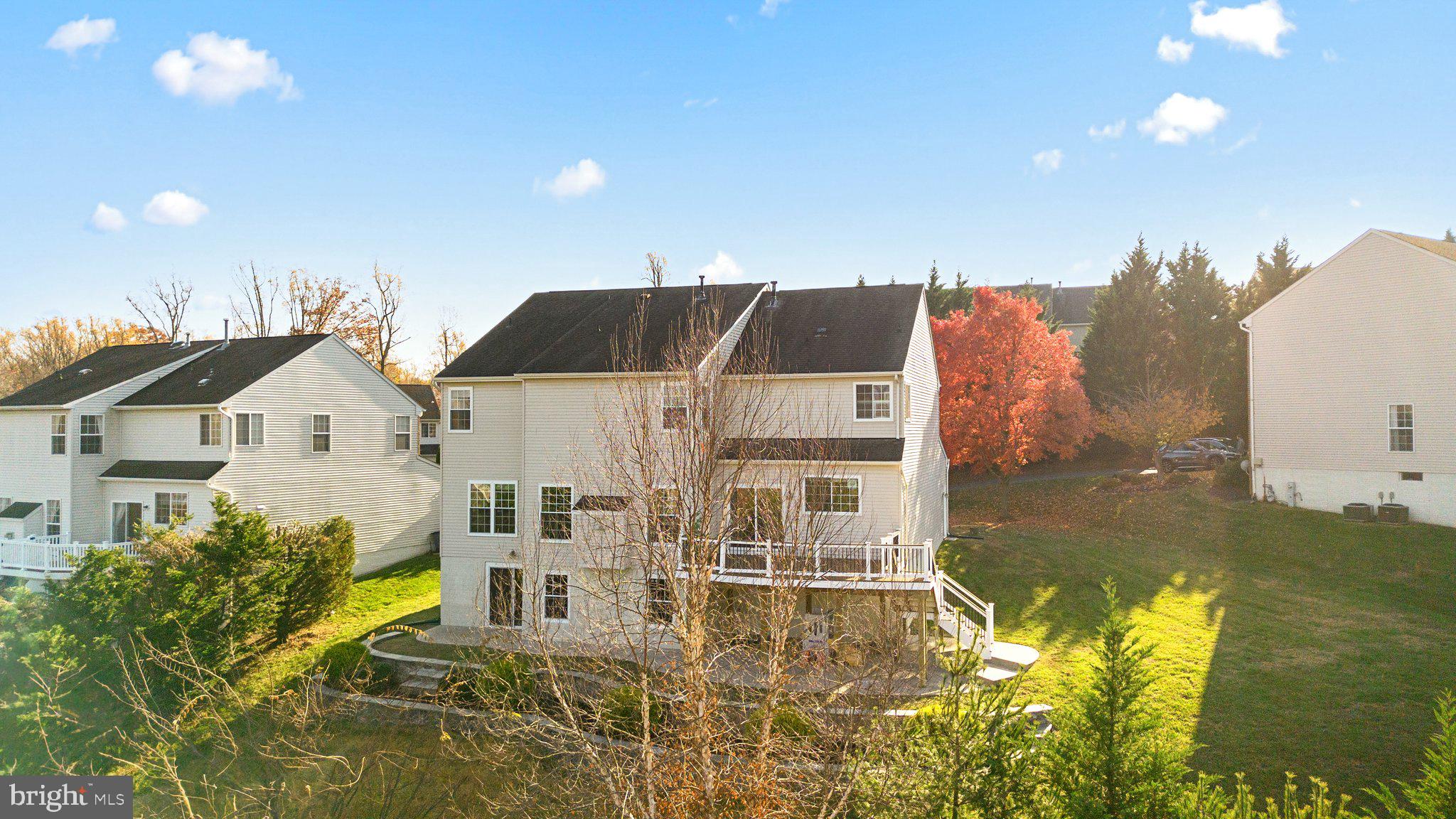 AUTUMN VIEW - Residential