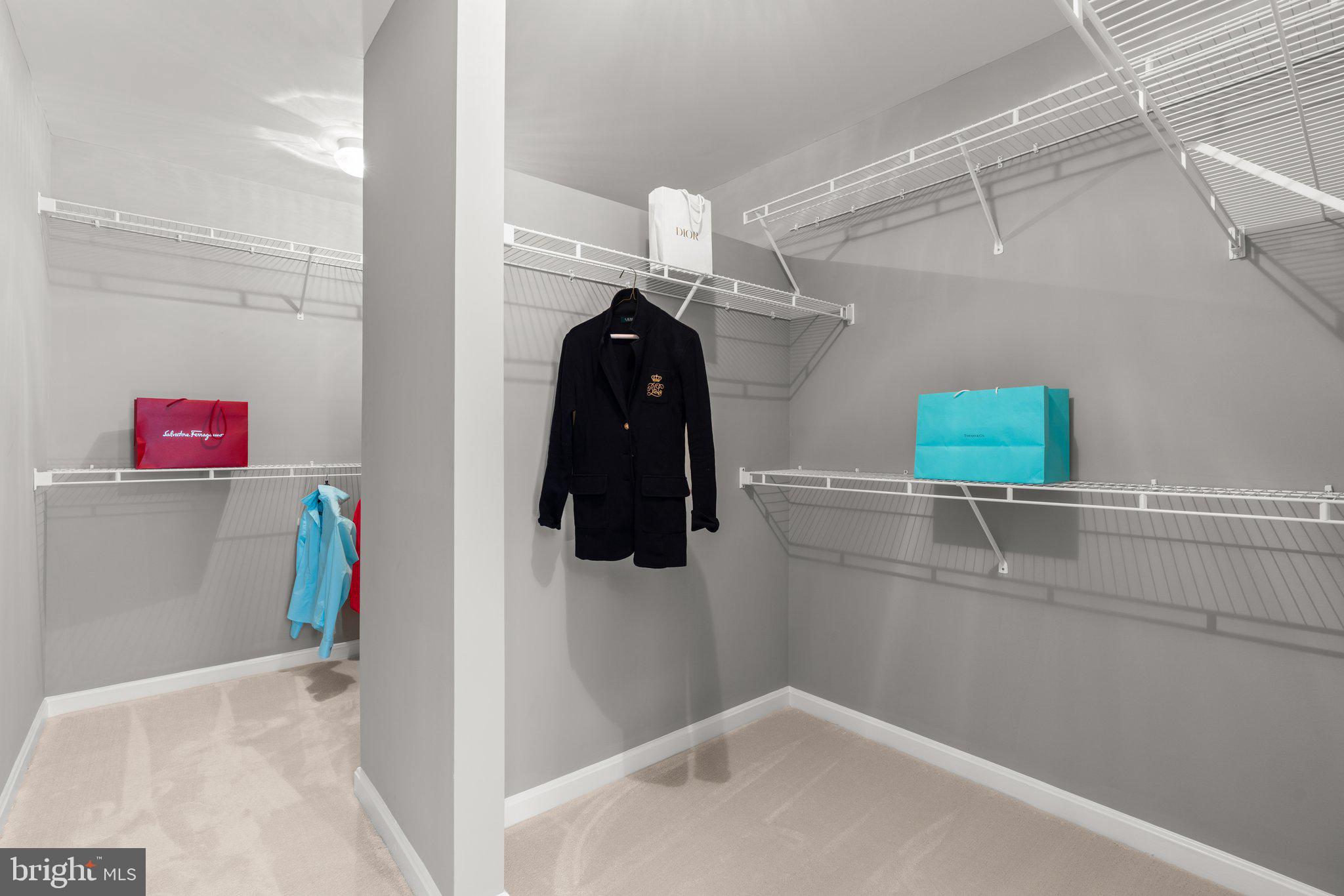 AUTUMN VIEW - Residential