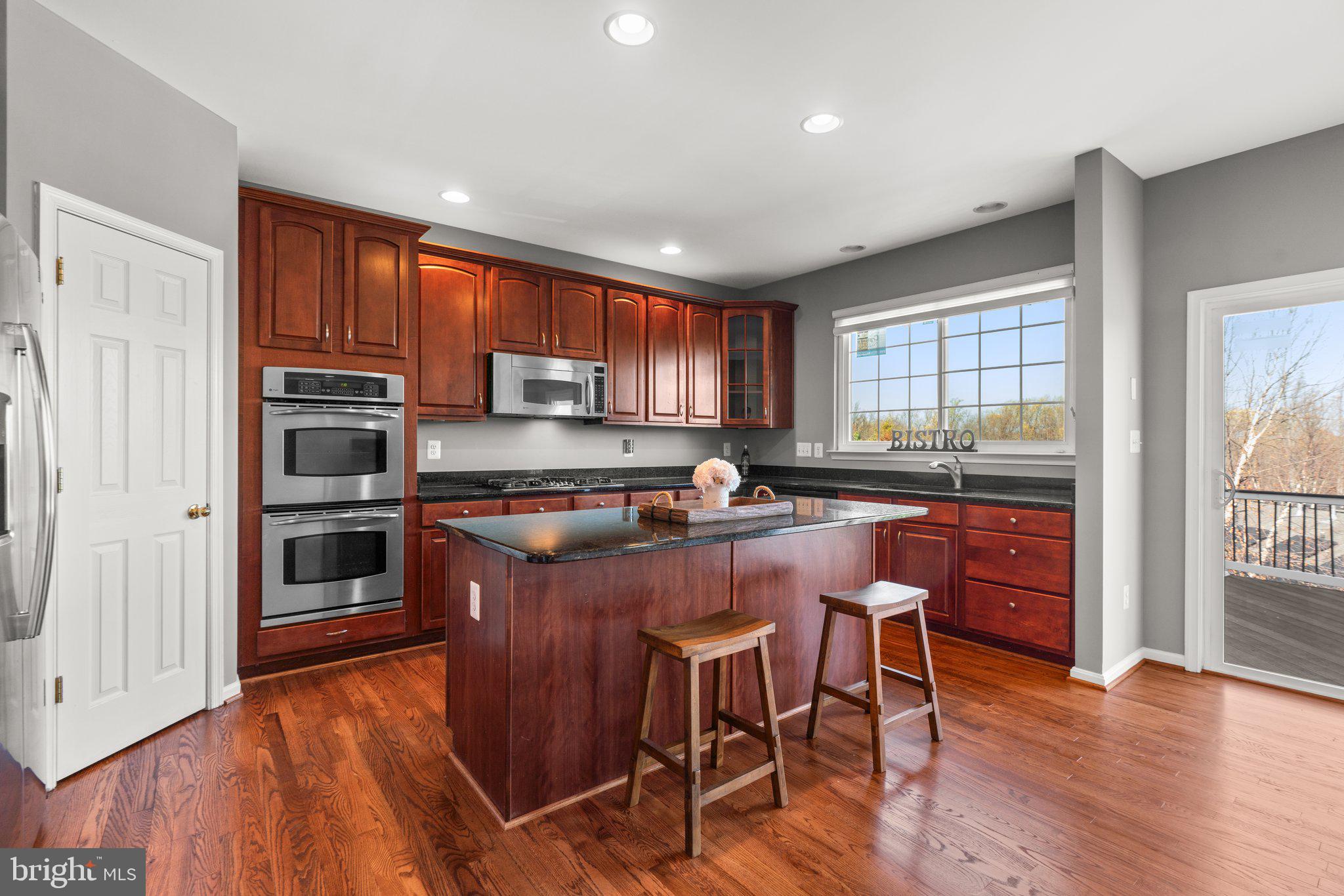 AUTUMN VIEW - Residential