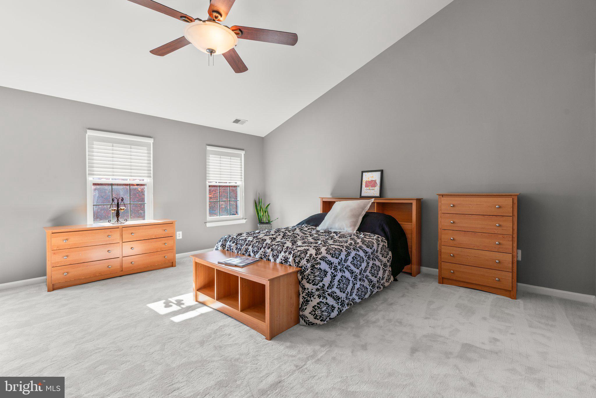 AUTUMN VIEW - Residential