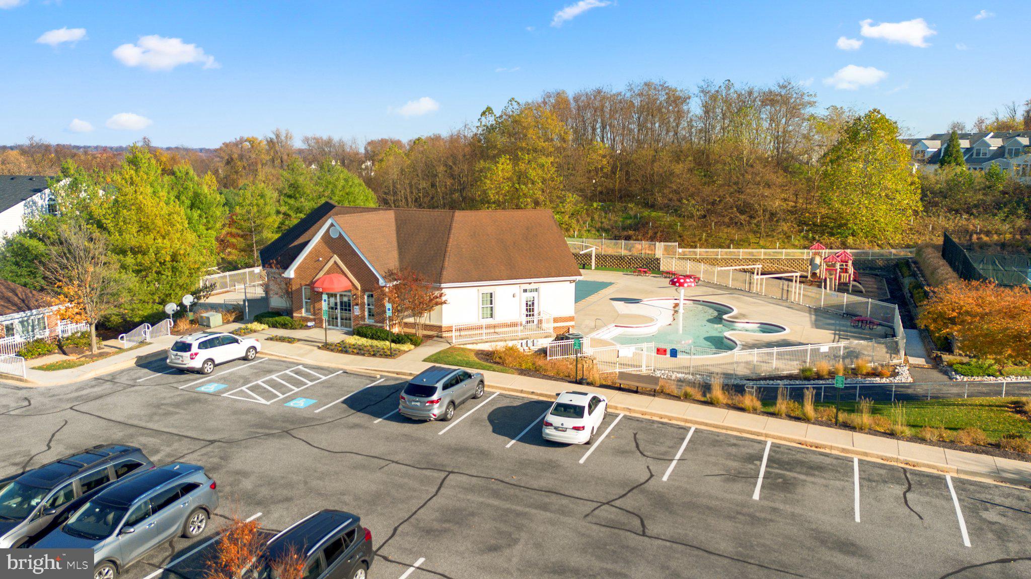 AUTUMN VIEW - Residential