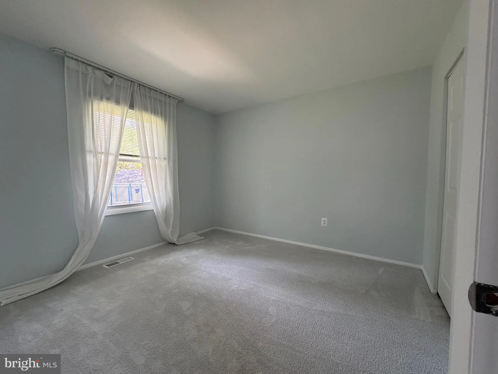 Crofton, Maryland 21114, United States, 4 Bedrooms Bedrooms, ,3 BathroomsBathrooms,Residential,Contingent,182553