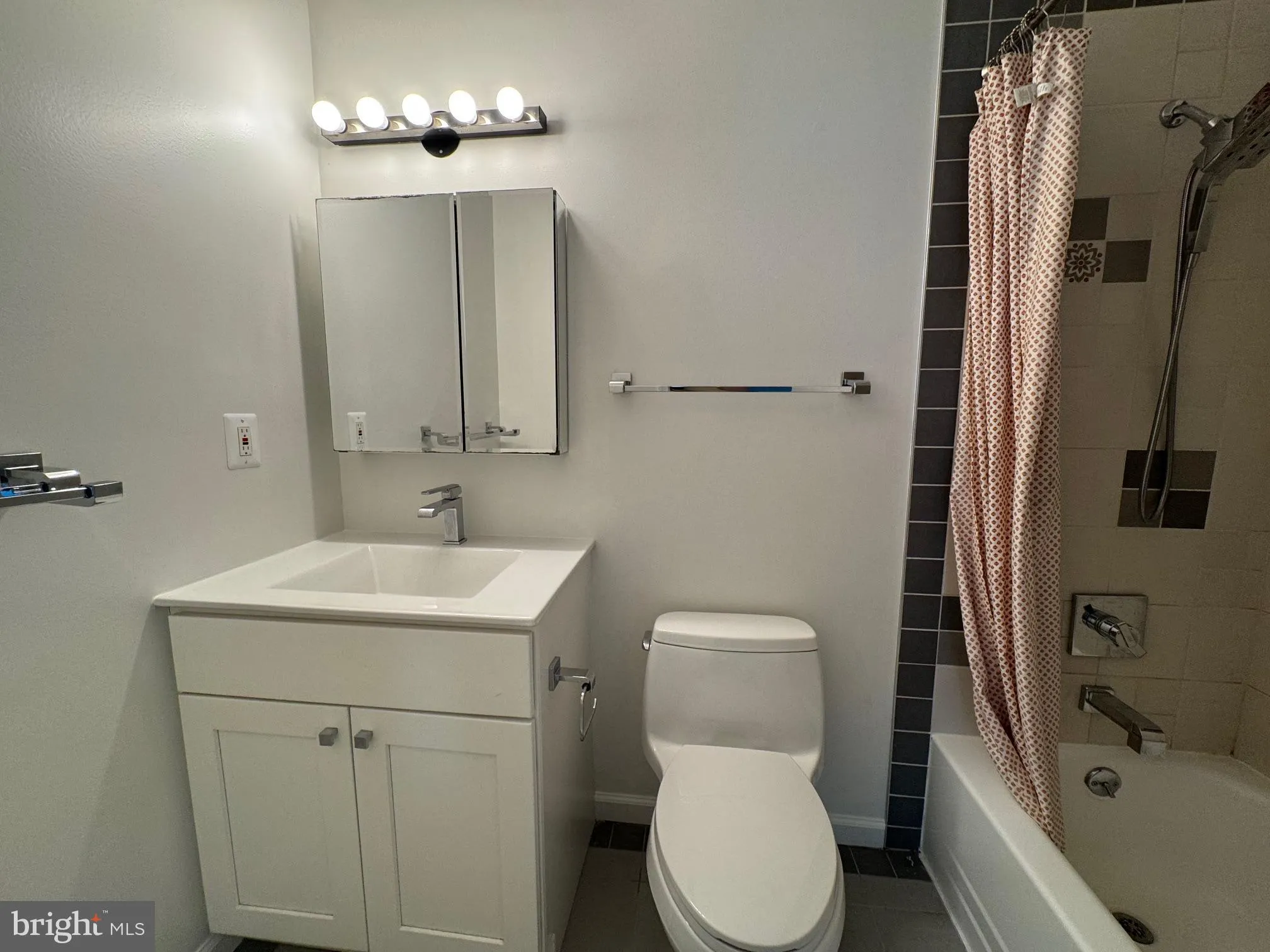 Crofton, Maryland 21114, United States, 4 Bedrooms Bedrooms, ,3 BathroomsBathrooms,Residential,Contingent,182553