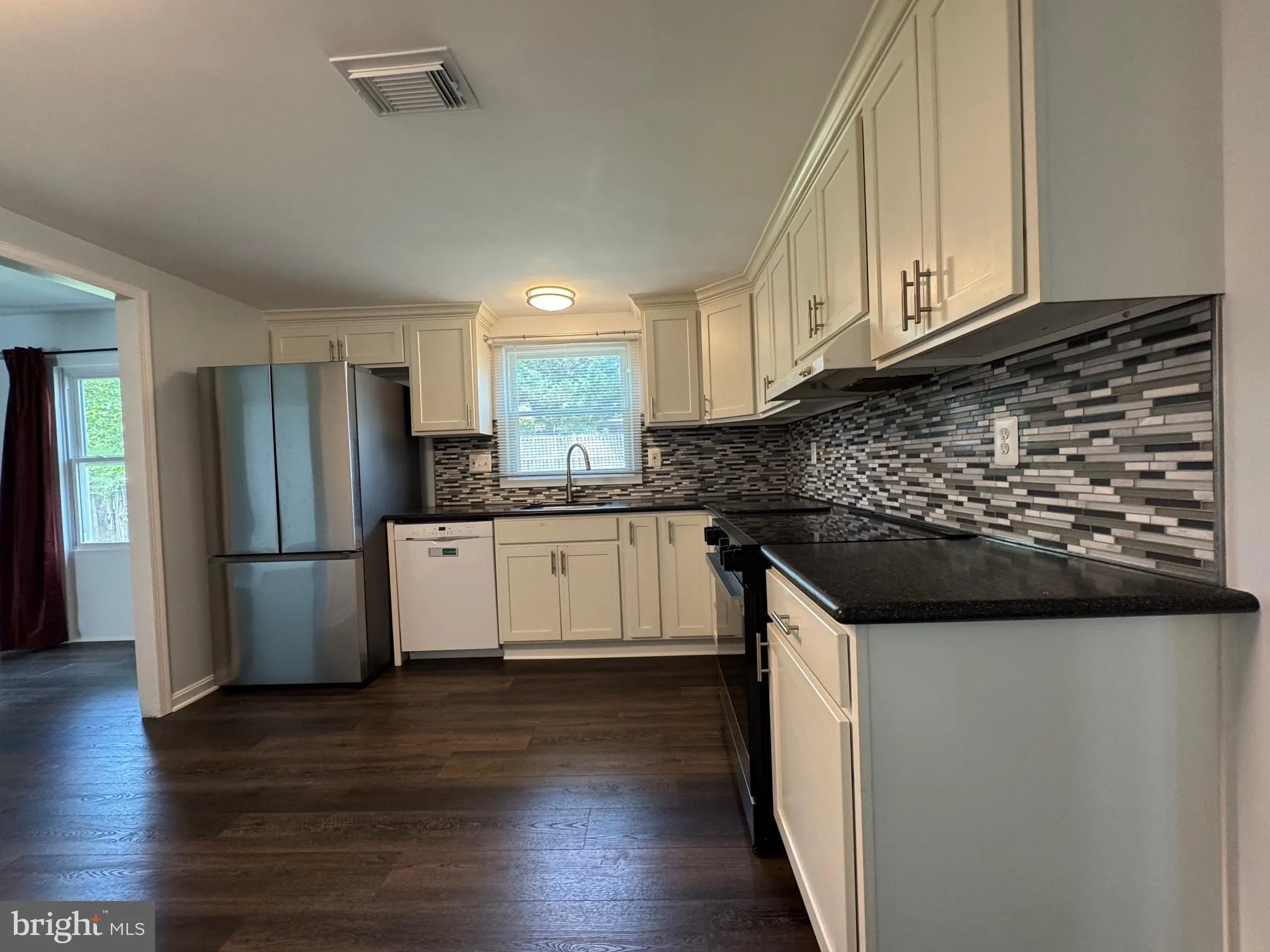 Crofton, Maryland 21114, United States, 4 Bedrooms Bedrooms, ,3 BathroomsBathrooms,Residential,Contingent,182553